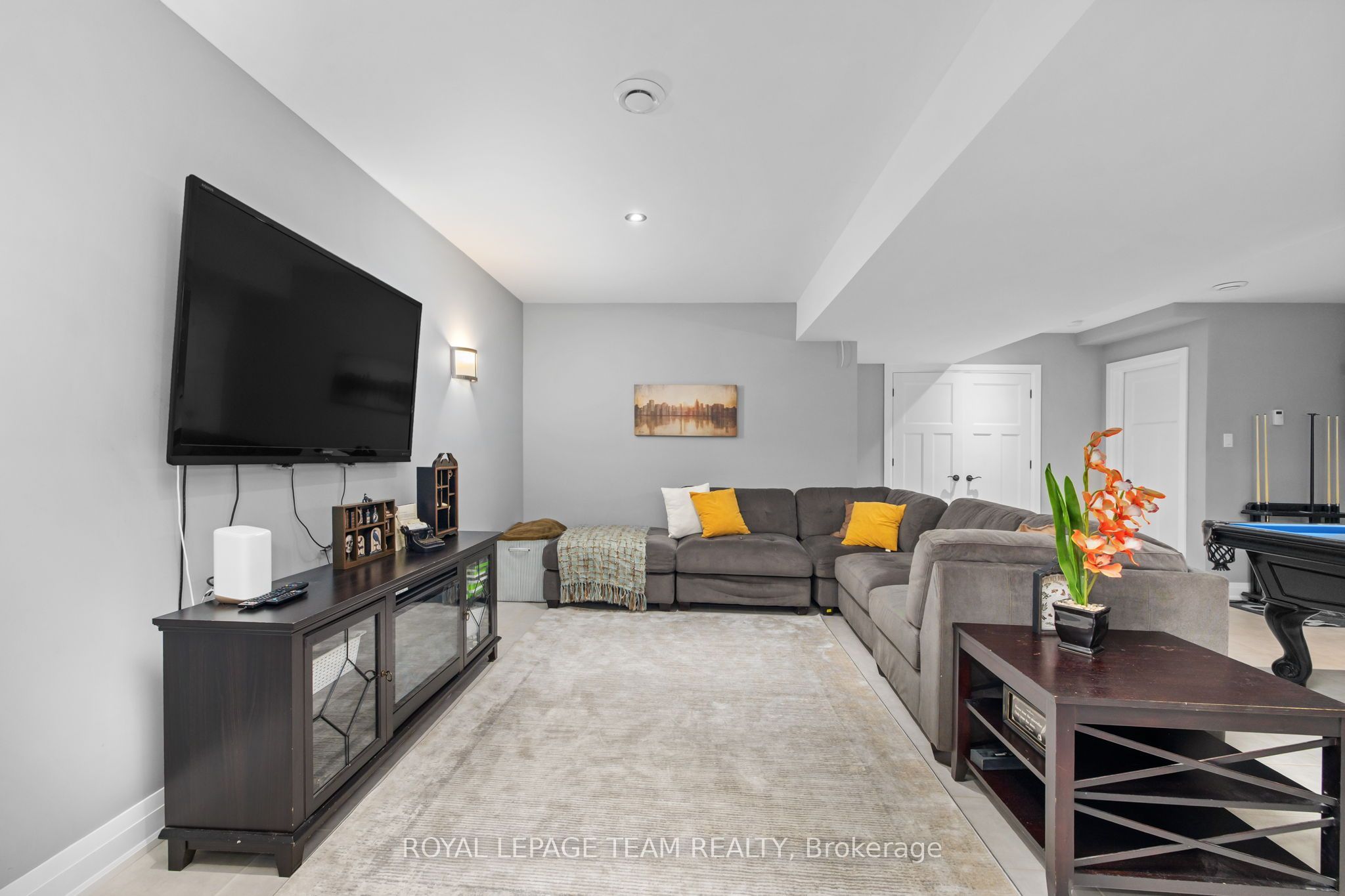 60 De La Rive Drive Property Photo 35