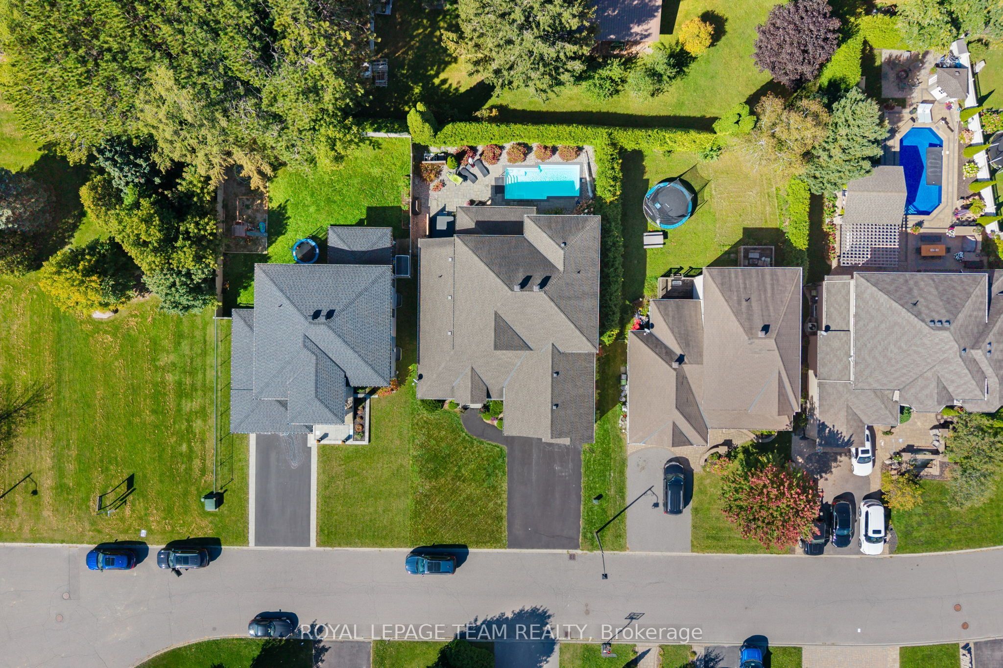 60 De La Rive Drive Property Photo 45
