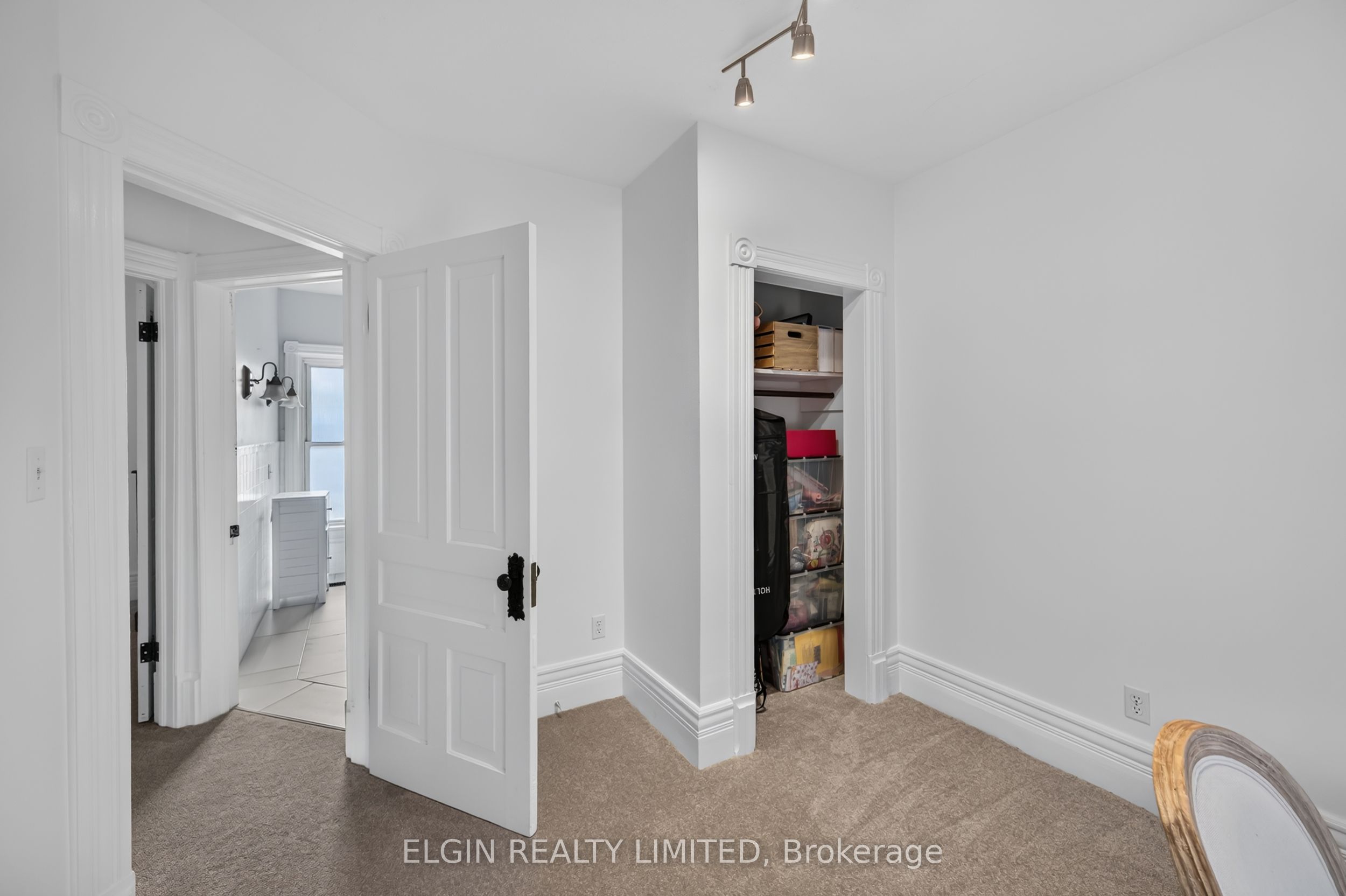25 Locust Street Property Photo 17