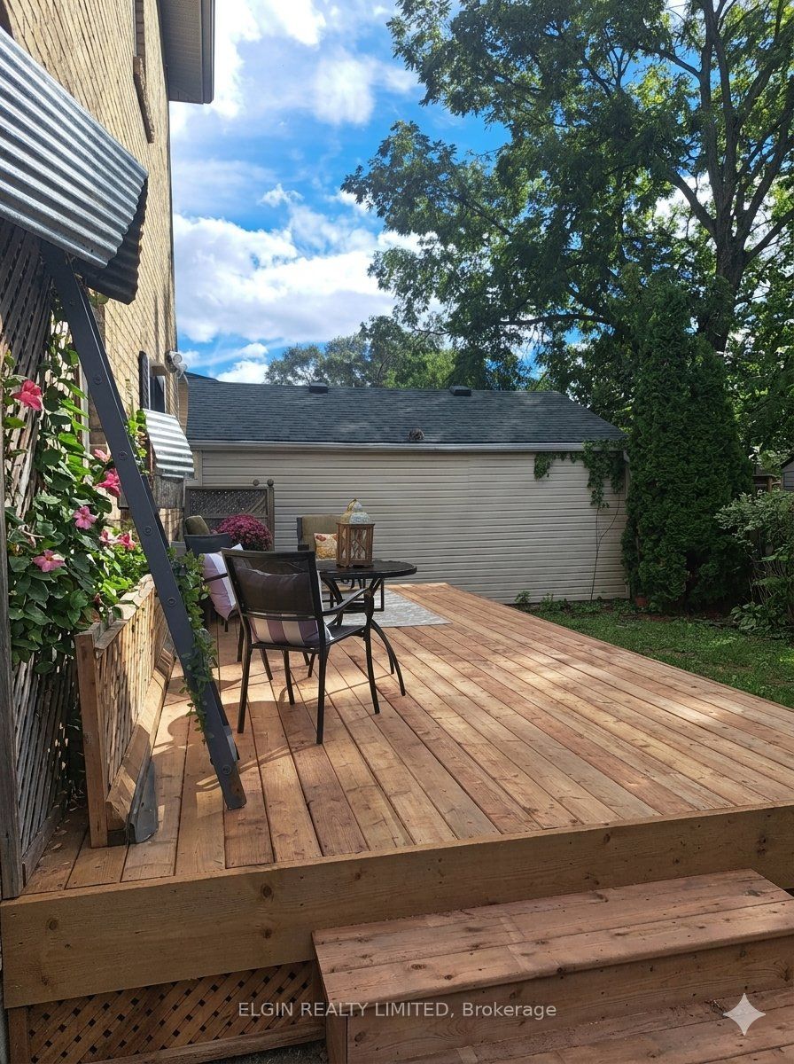 25 Locust Street Property Photo 32