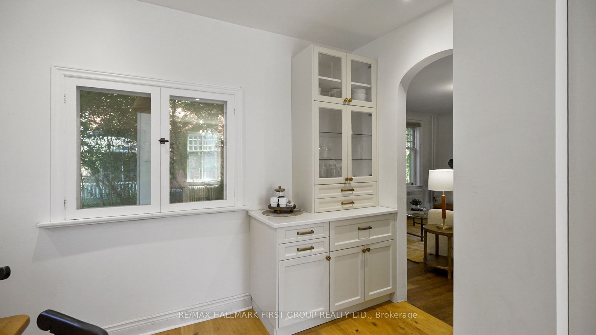 63 King Street E Property Photo 23