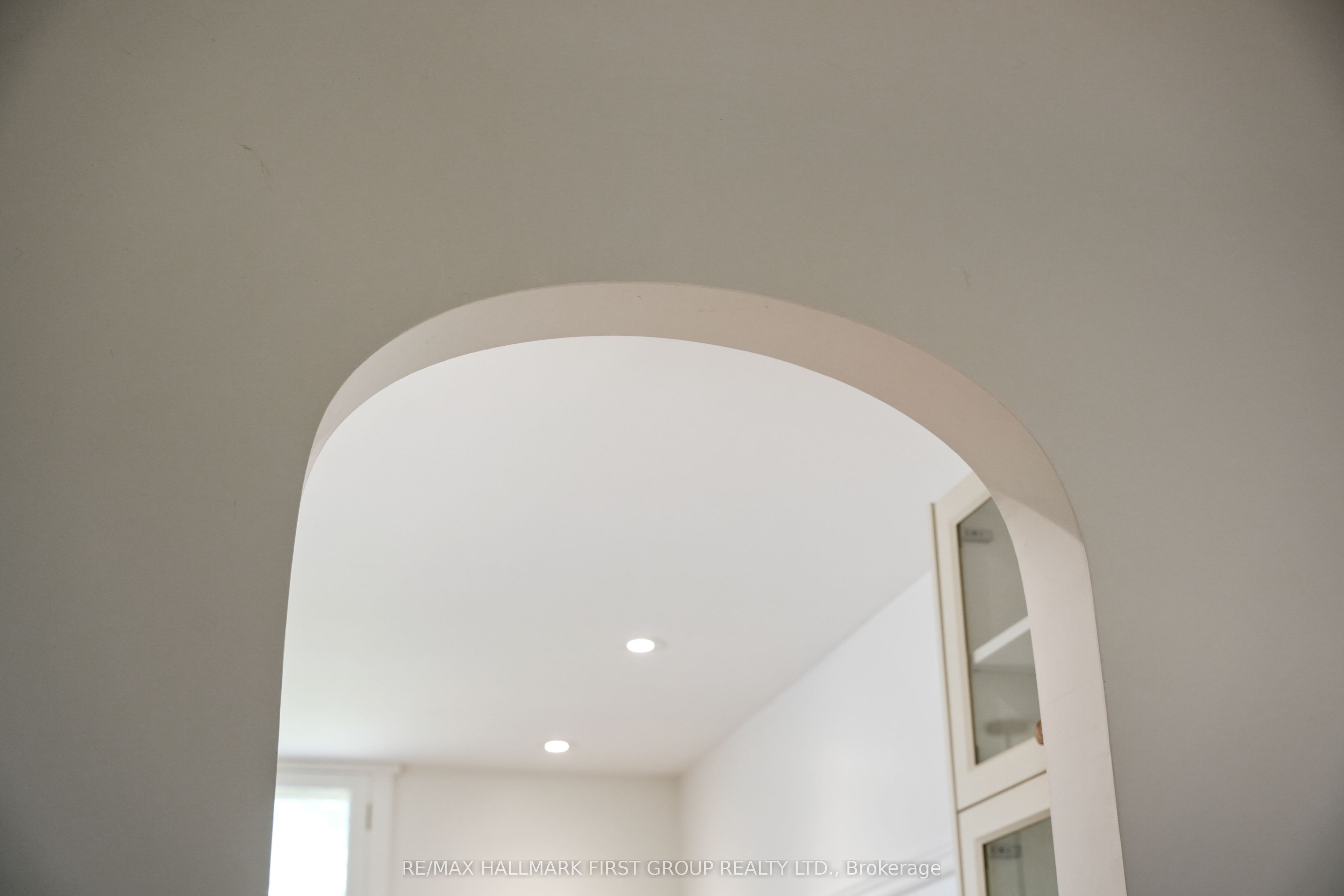 63 King Street E Property Photo 25