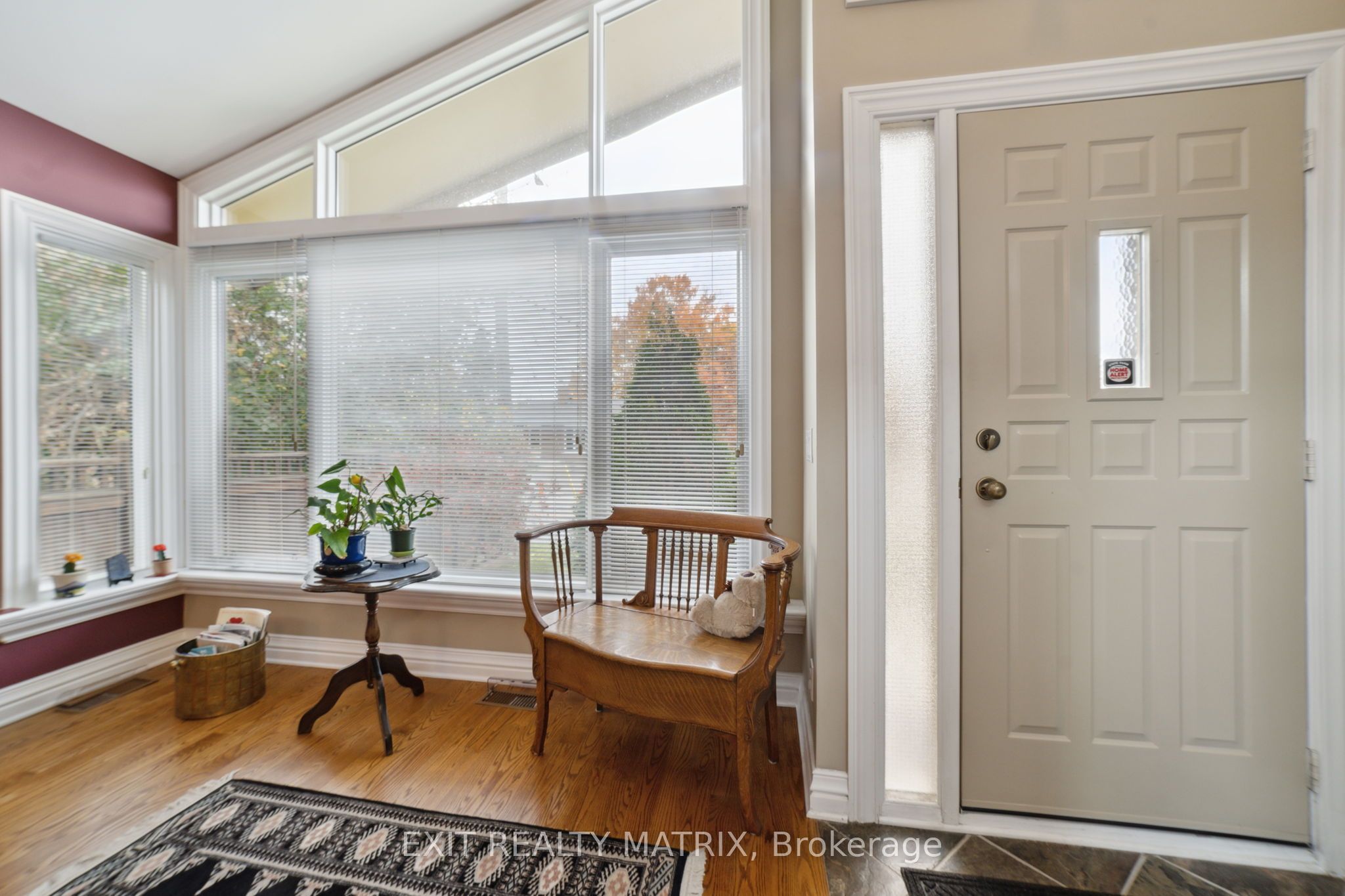 1866 Lenester Avenue Property Photo 3