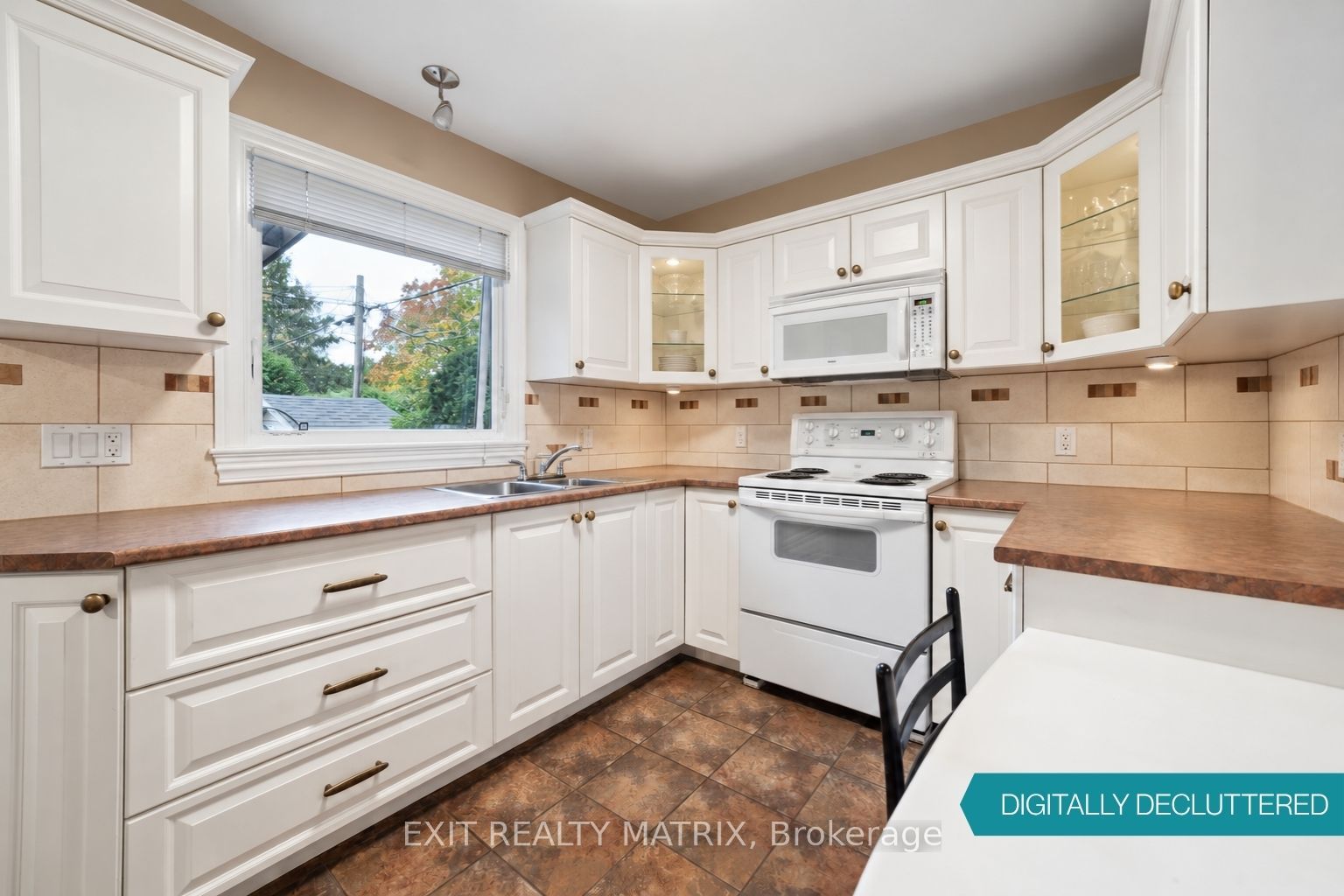 1866 Lenester Avenue Property Photo 17