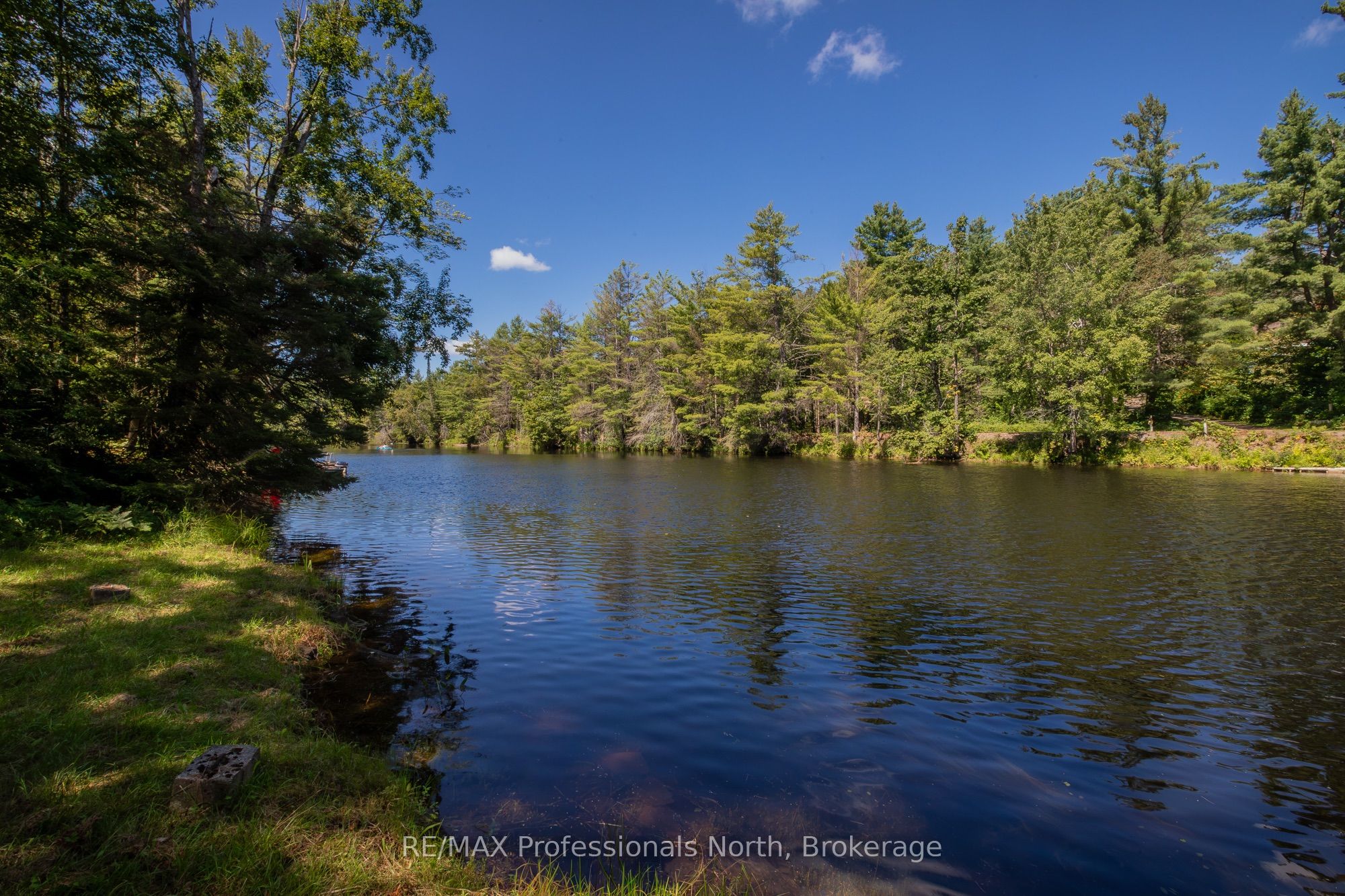 1114 River Haven Road N Property Photo 2