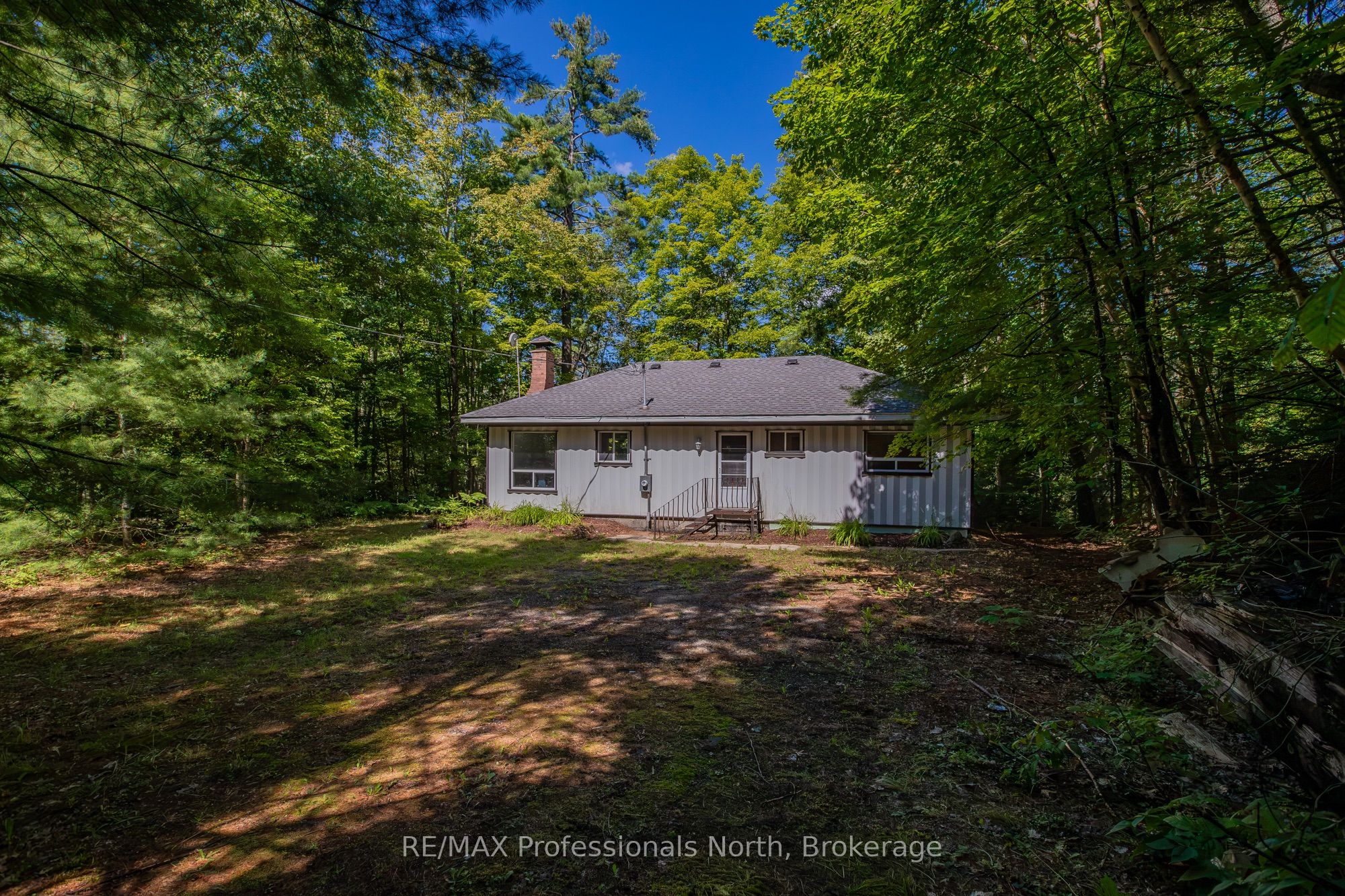 1114 River Haven Road N Property Photo 6