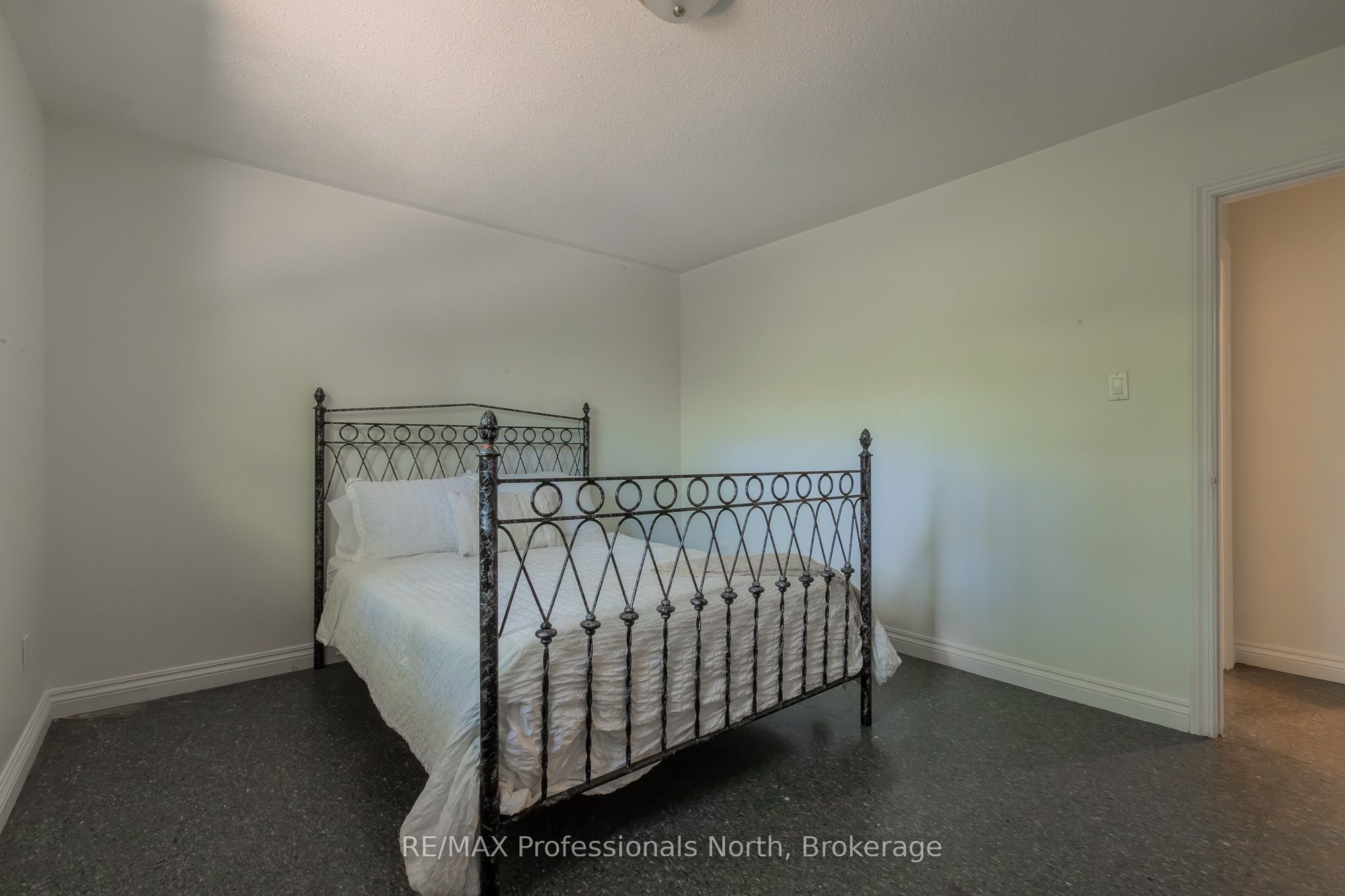 1114 River Haven Road N Property Photo 39