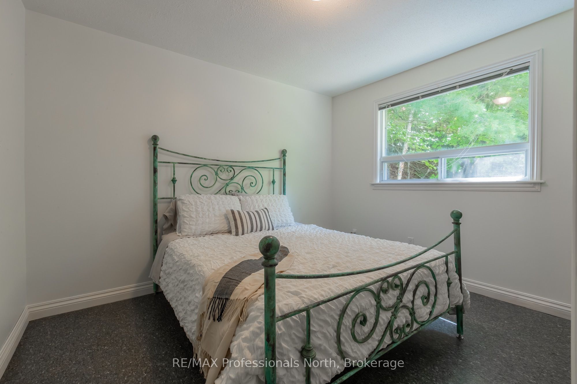 1114 River Haven Road N Property Photo 40