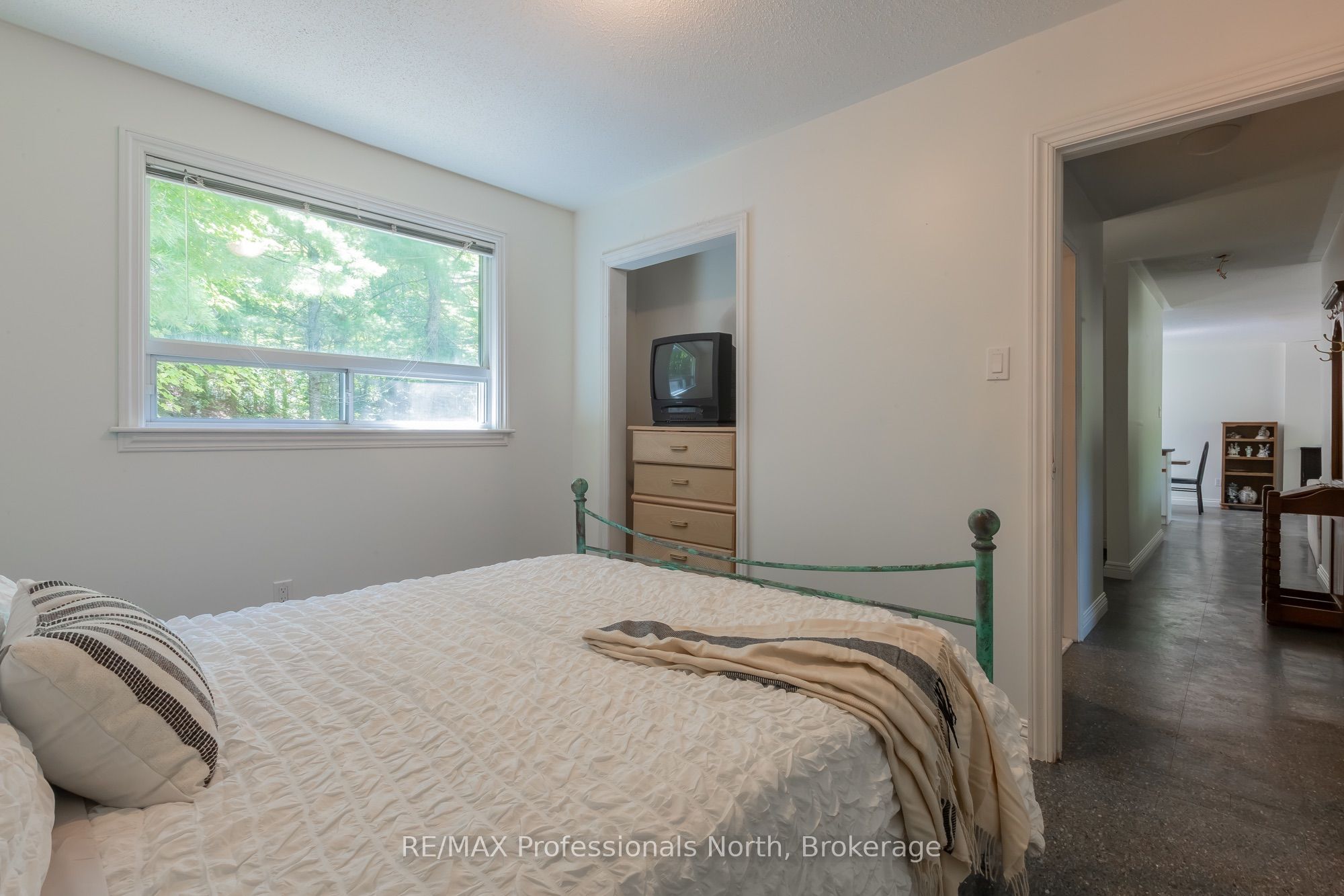 1114 River Haven Road N Property Photo 41
