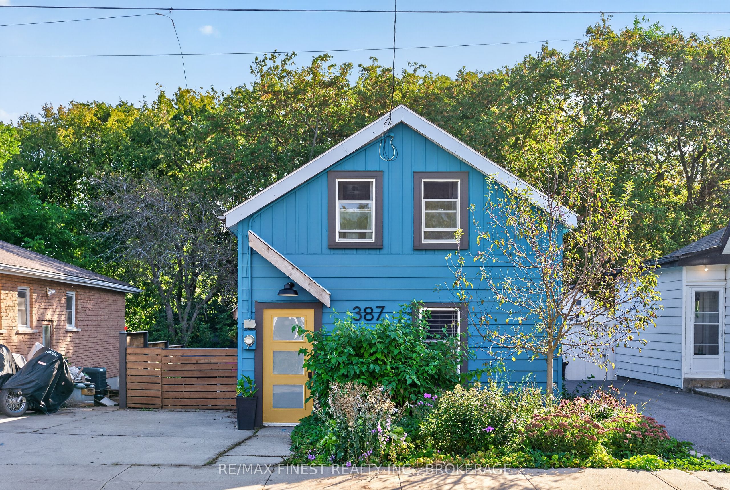 387 Nelson Street Property Photo 1