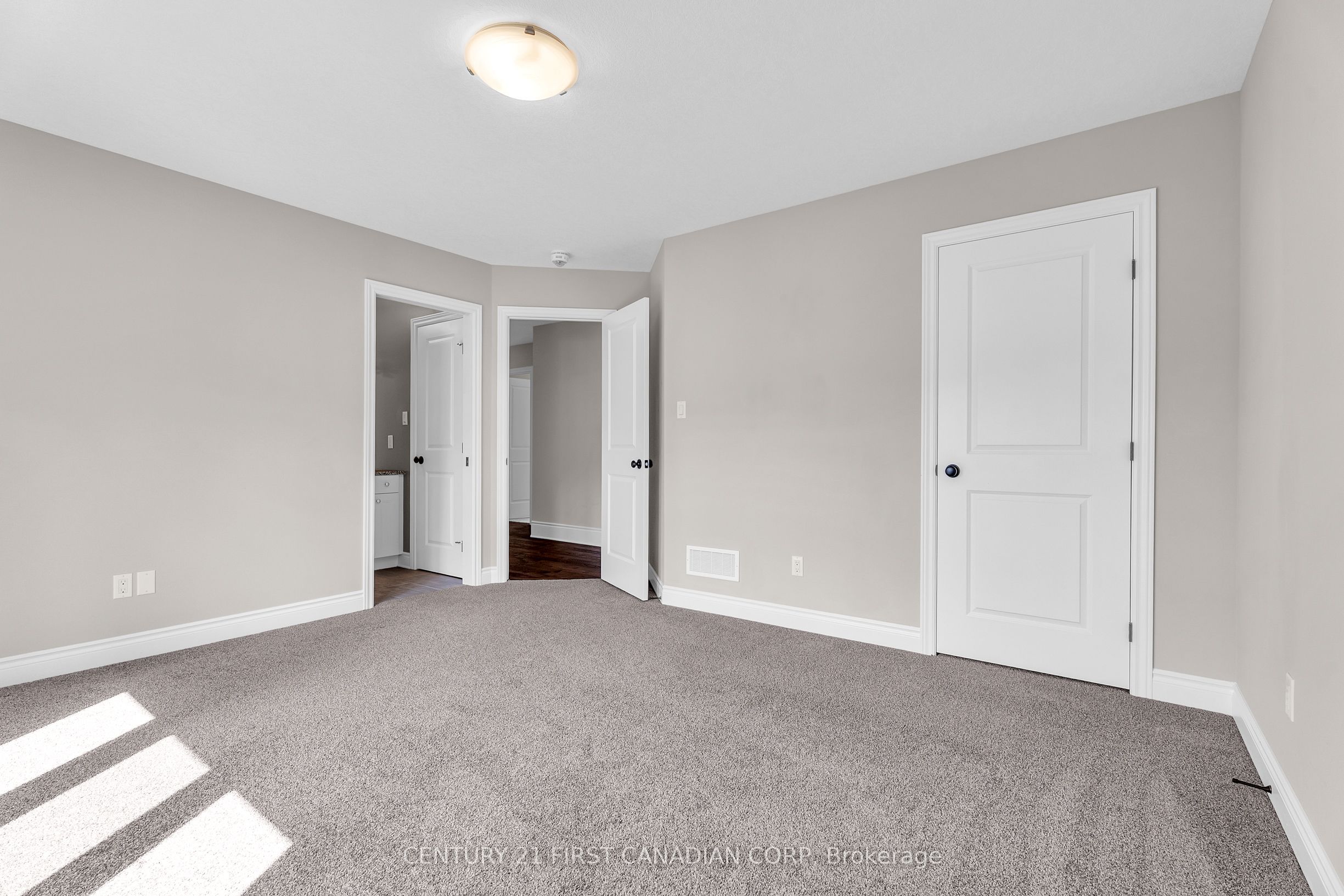 1895 Sumac Way Property Photo 34