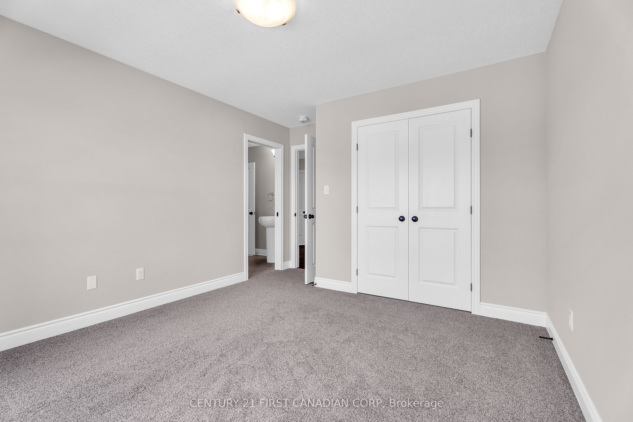 1895 Sumac Way Property Photo 40