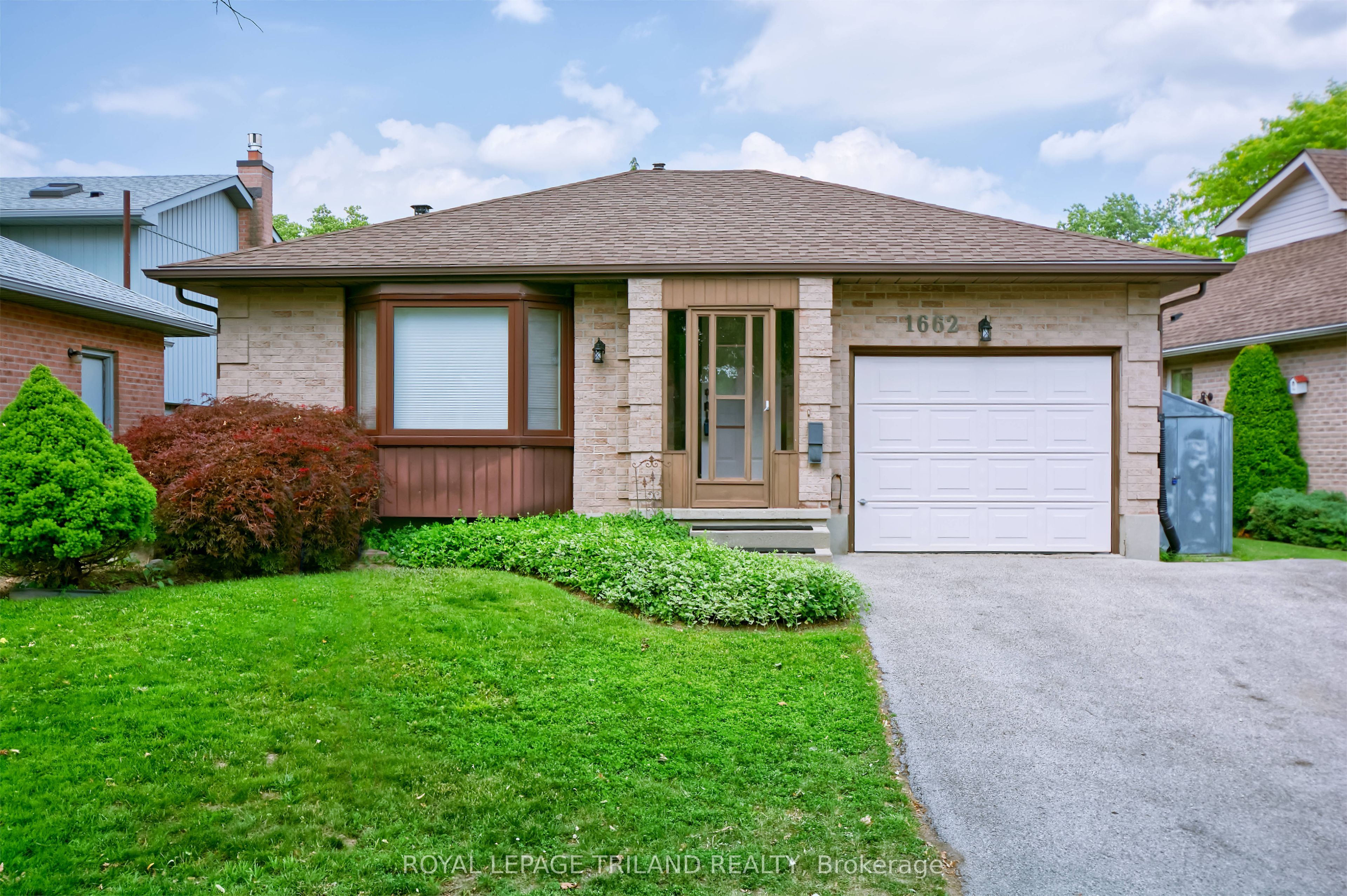 1662 Attawandaron Road Property Photo 1