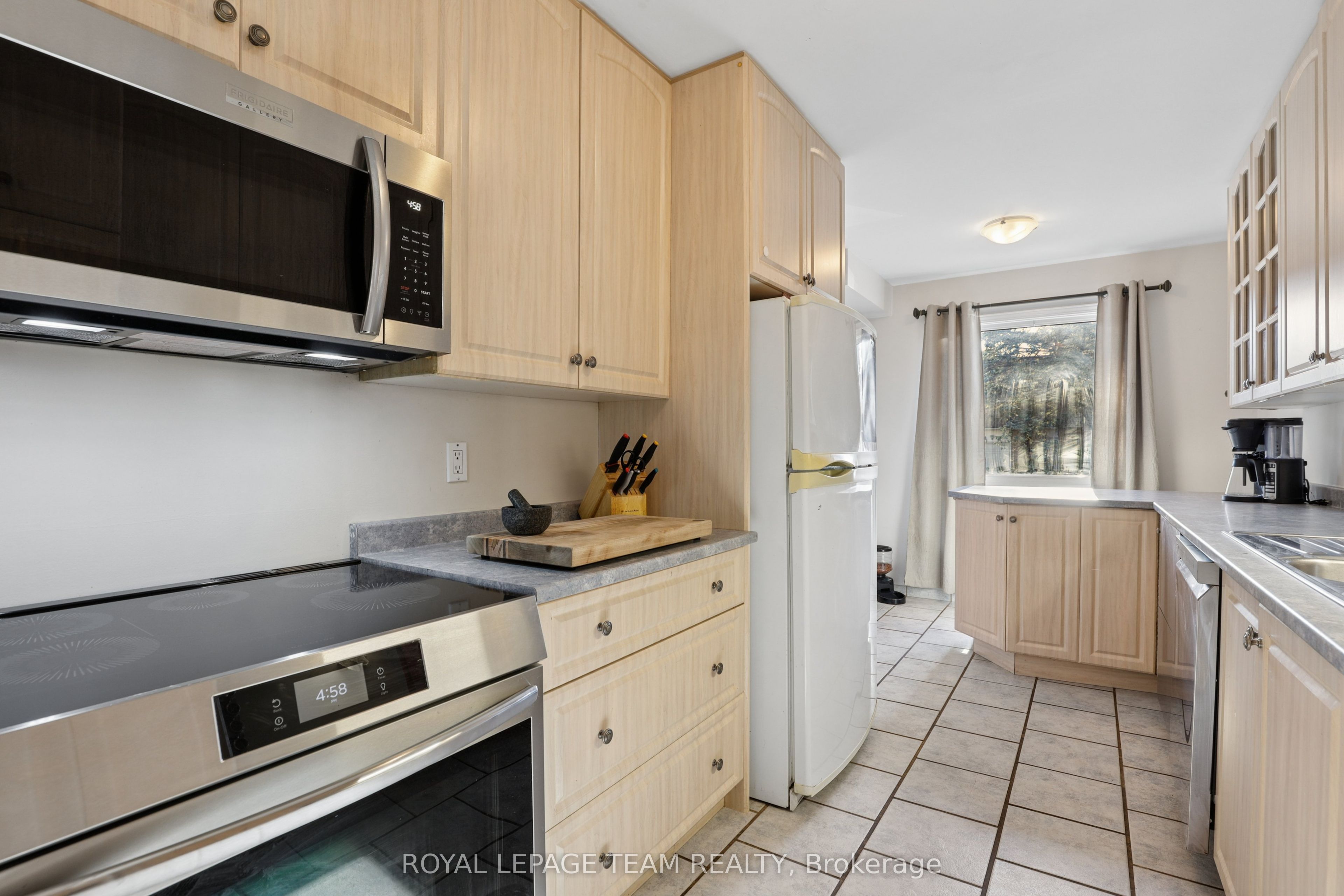 1133 St Emmanuel Terrace Property Photo 10
