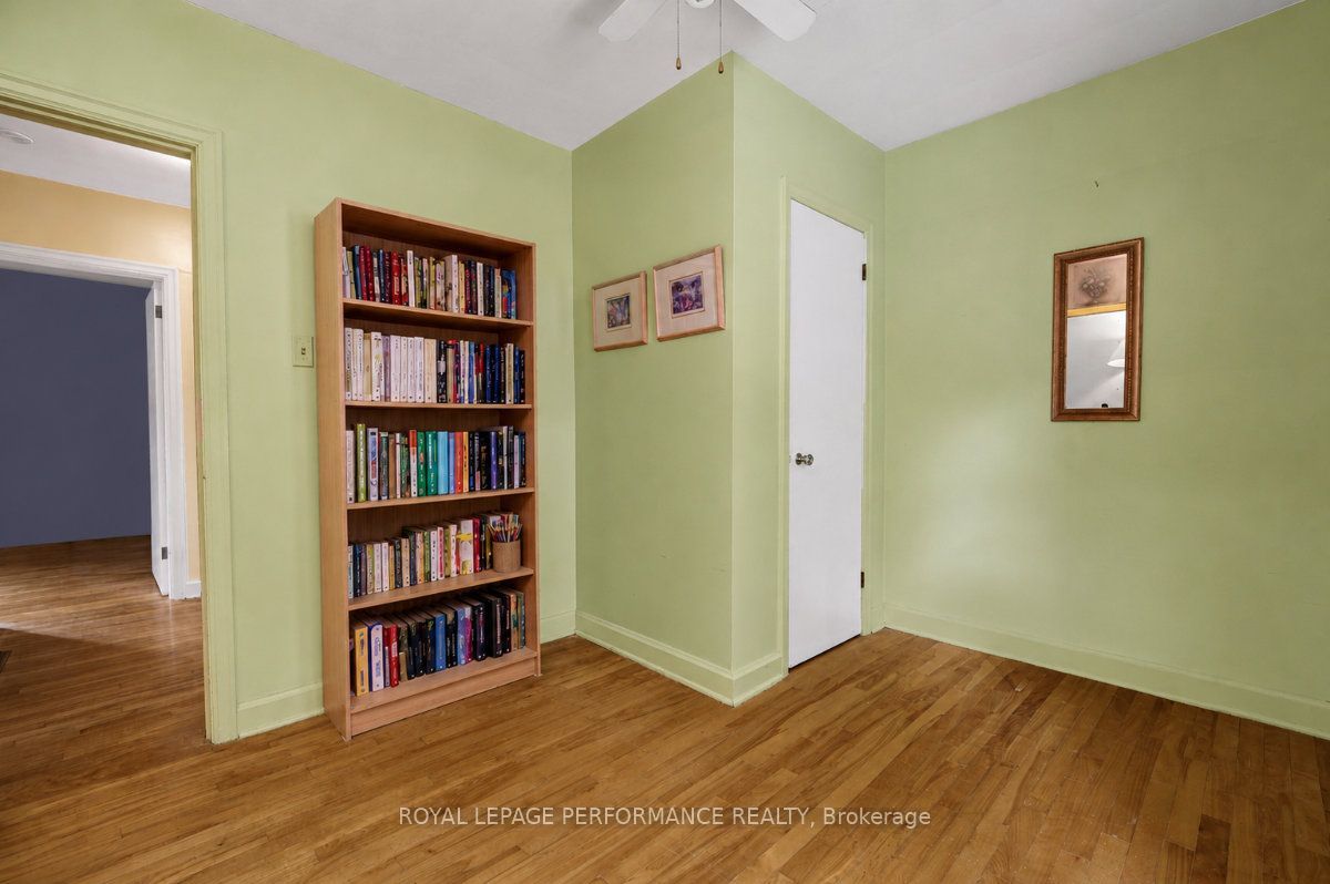 550 Wolffdale Crescent Property Photo 24