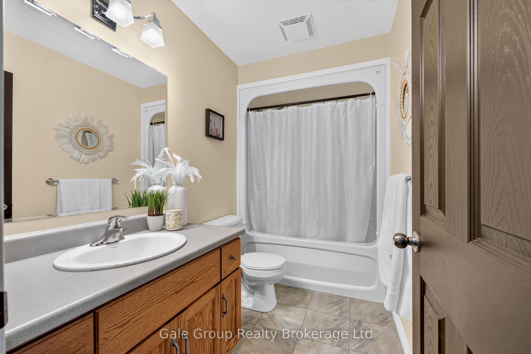 115 Burtch Street Property Photo 20