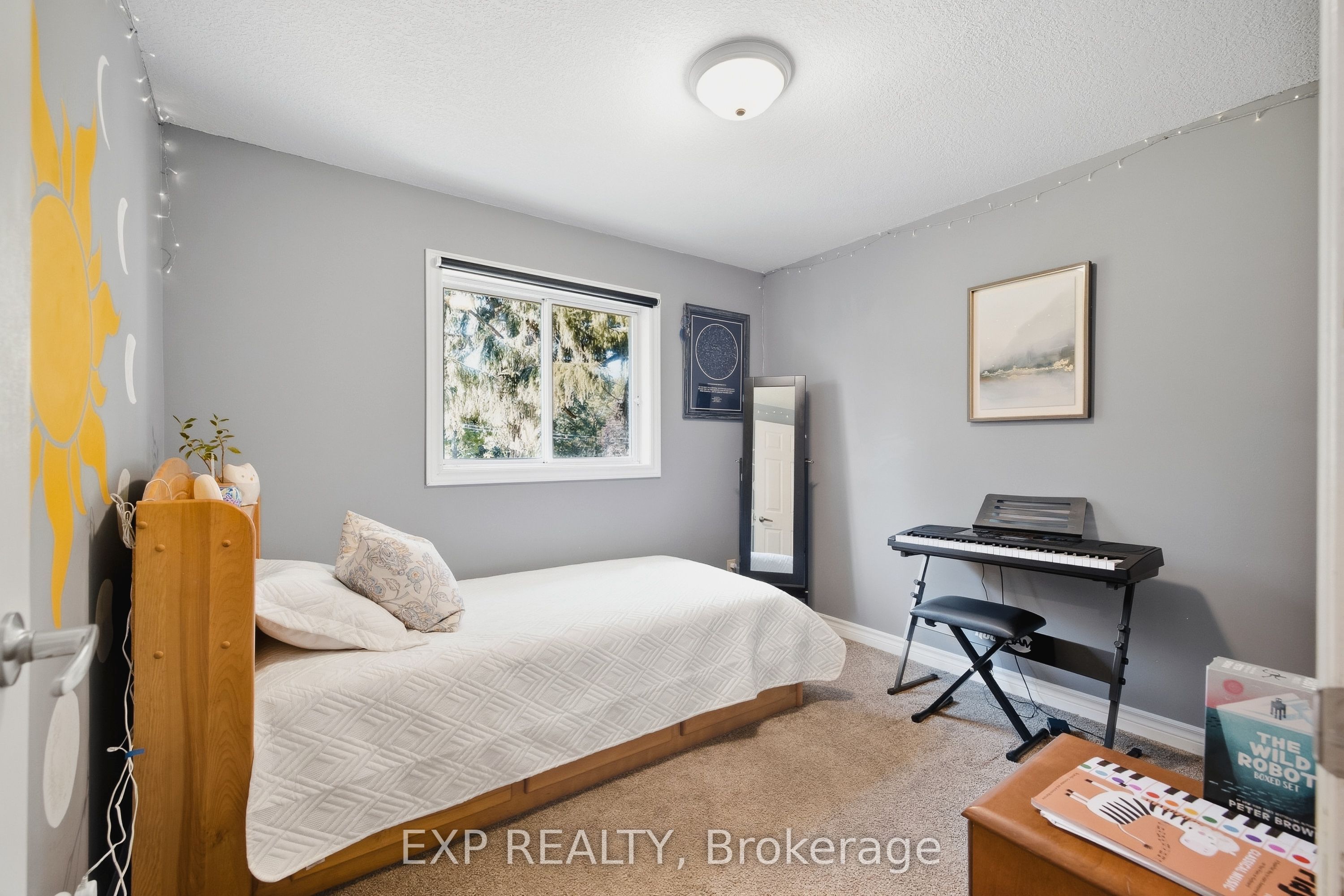 1065 Howick Street Property Photo 16