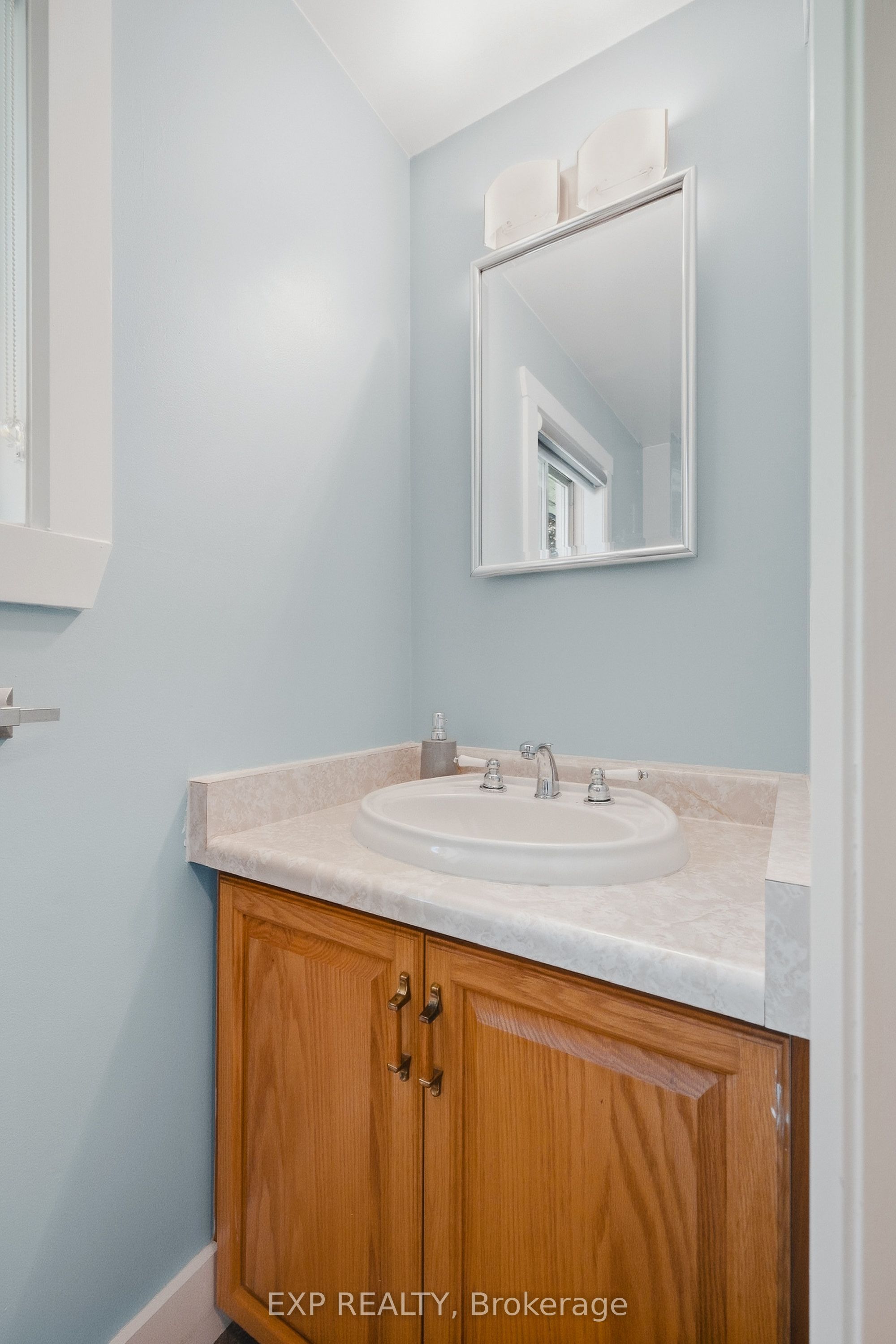 1065 Howick Street Property Photo 20