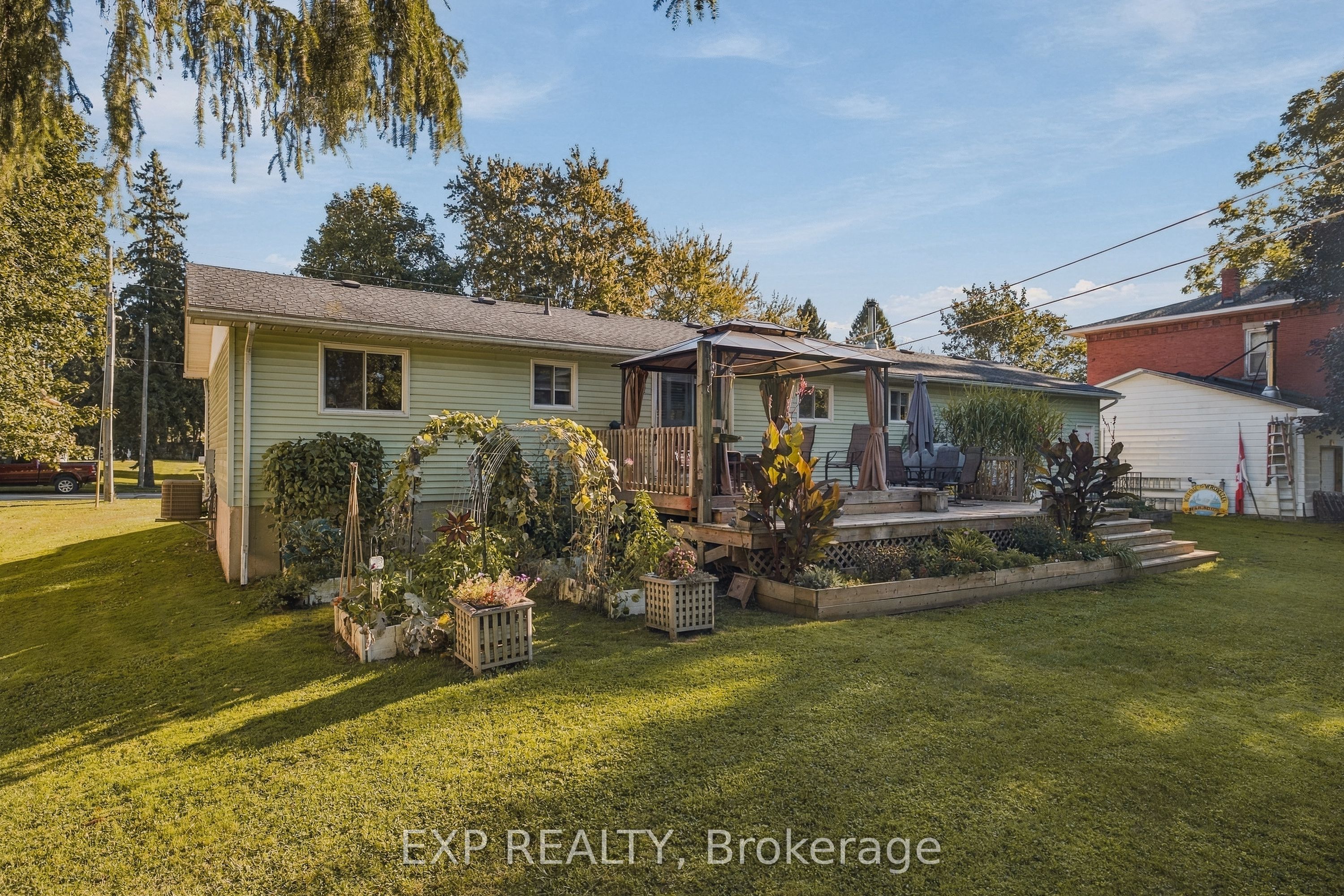 1065 Howick Street Property Photo 39