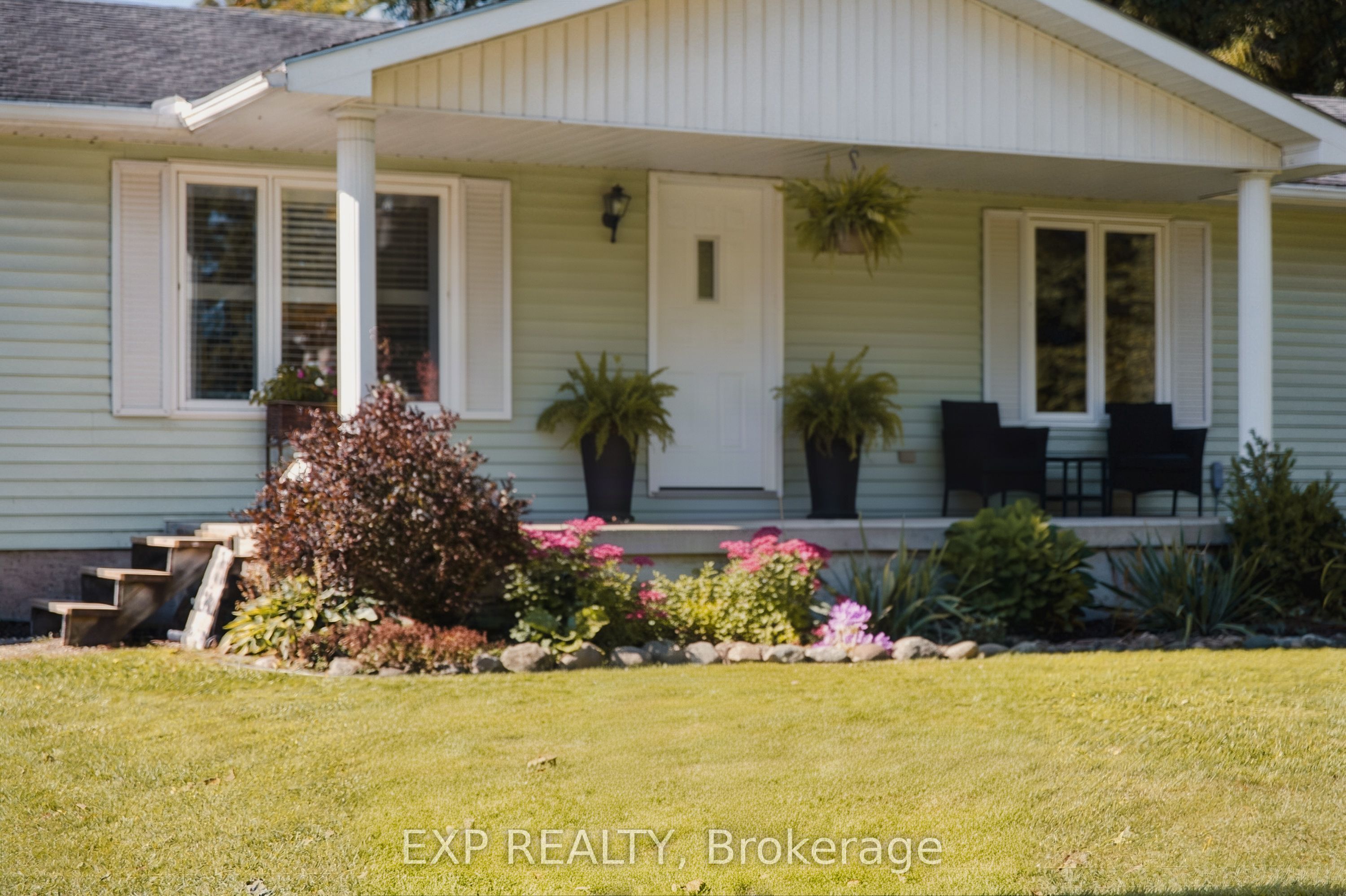 1065 Howick Street Property Photo 44