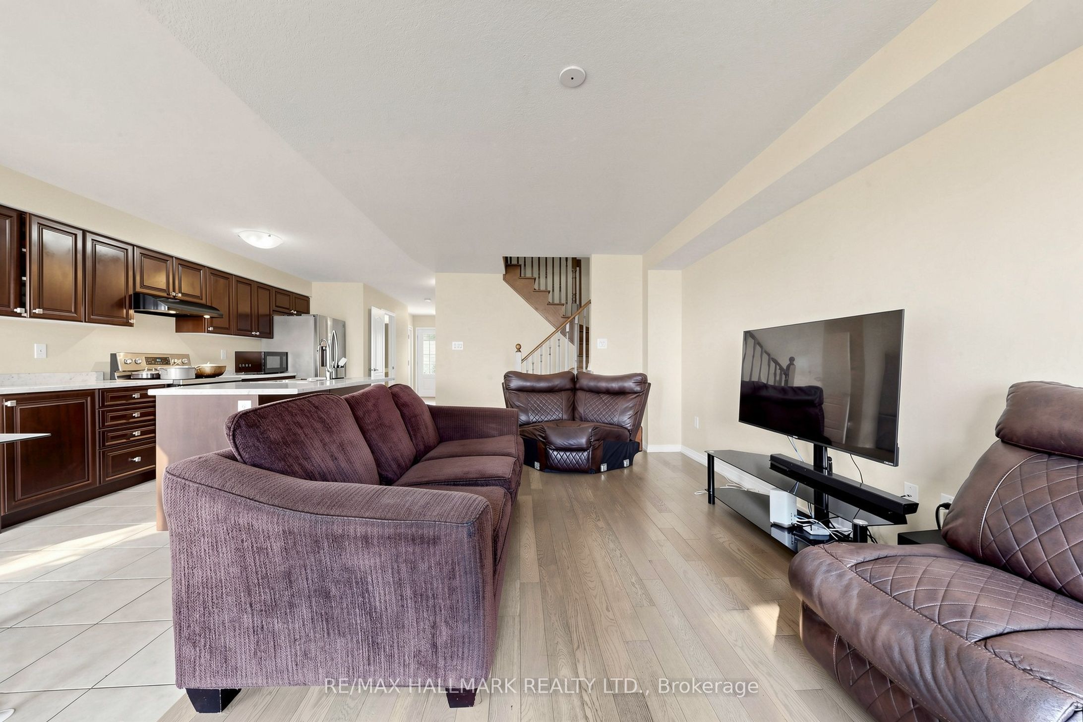 72 Munro Circle Property Photo 6