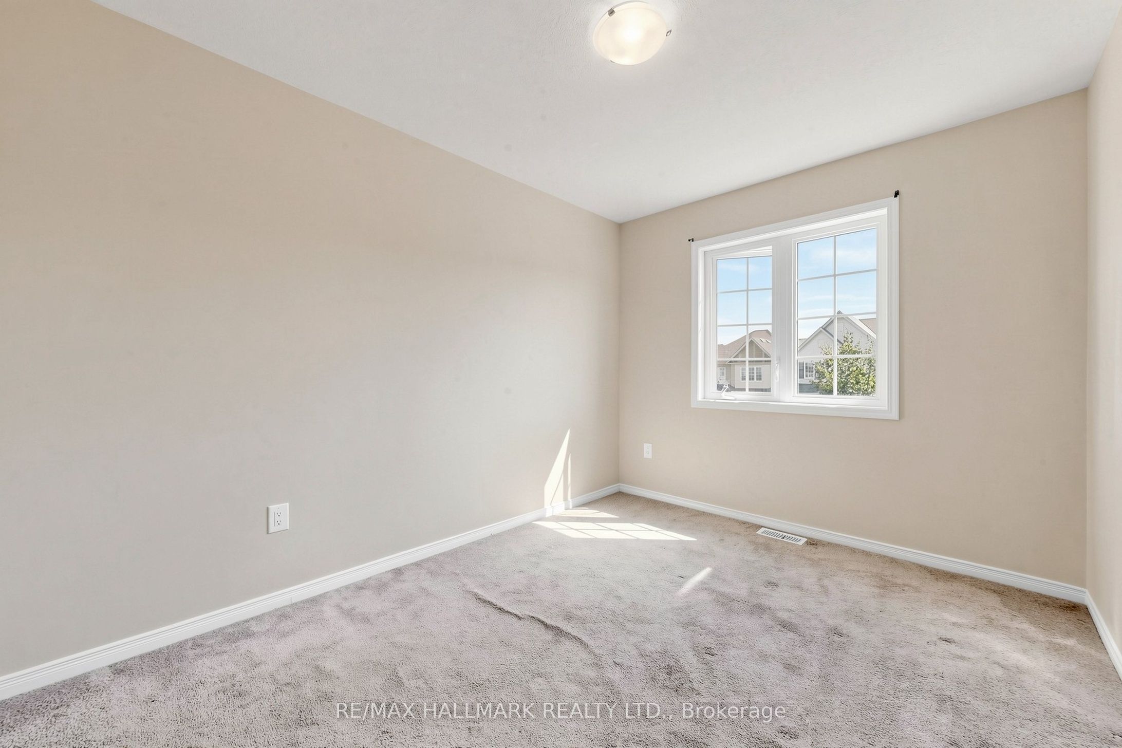 72 Munro Circle Property Photo 23
