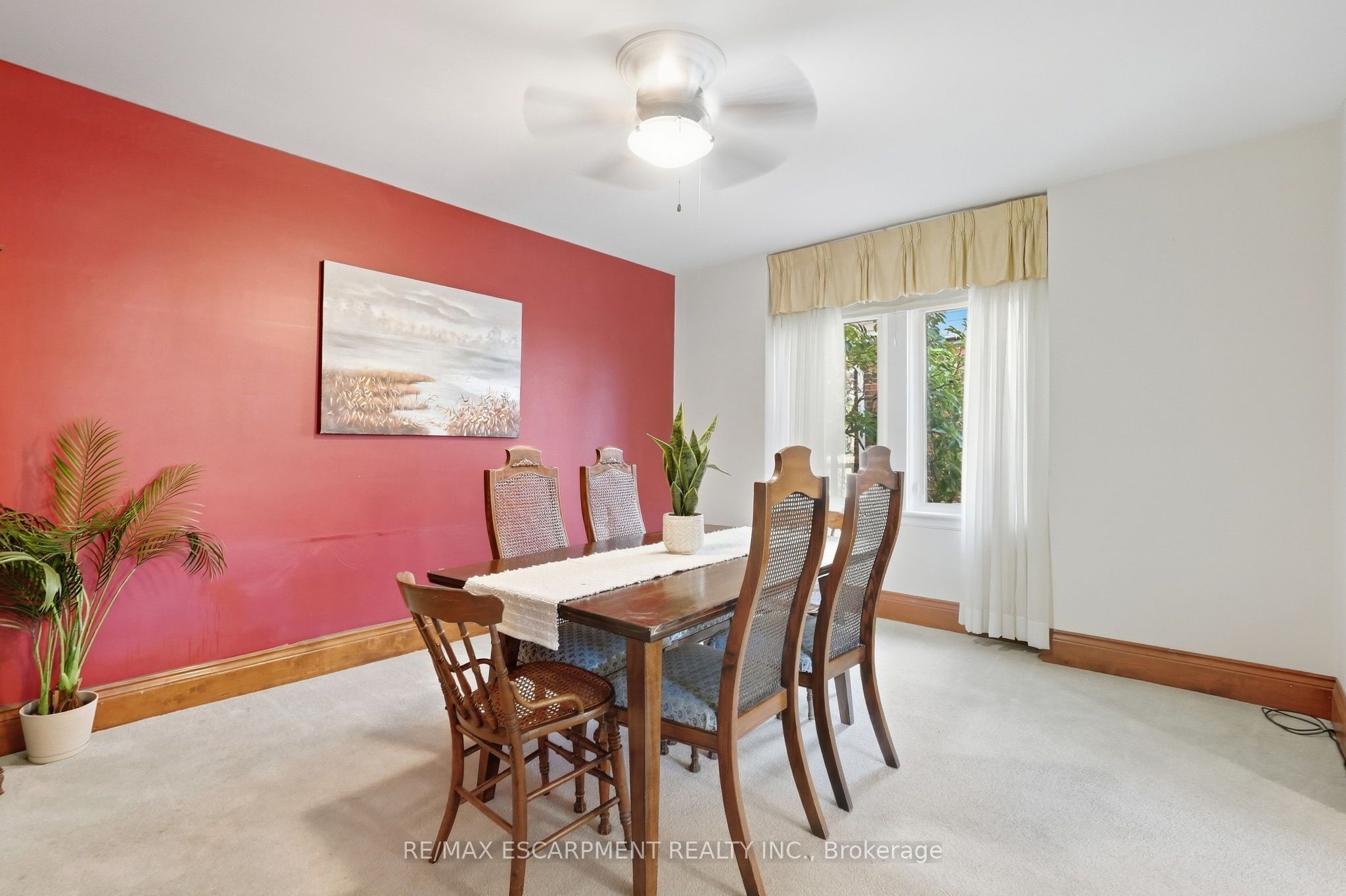 41 East 14th Street W Property Photo 14