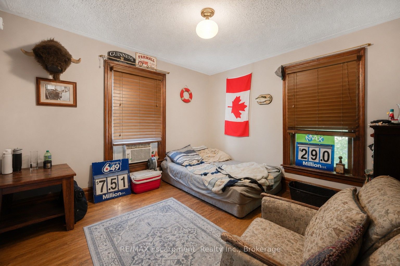 458 Woolwich Street Property Photo 22