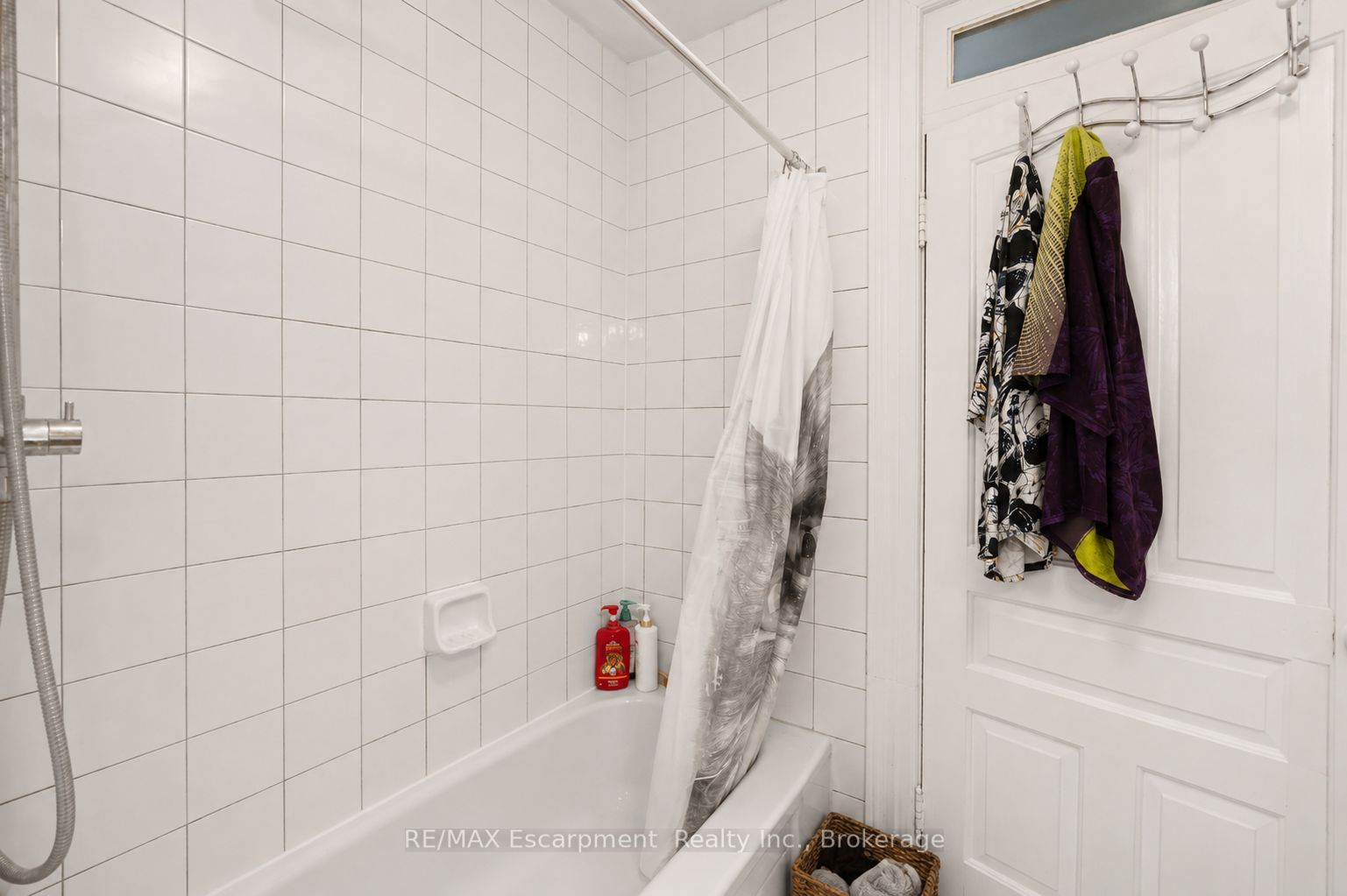 458 Woolwich Street Property Photo 28