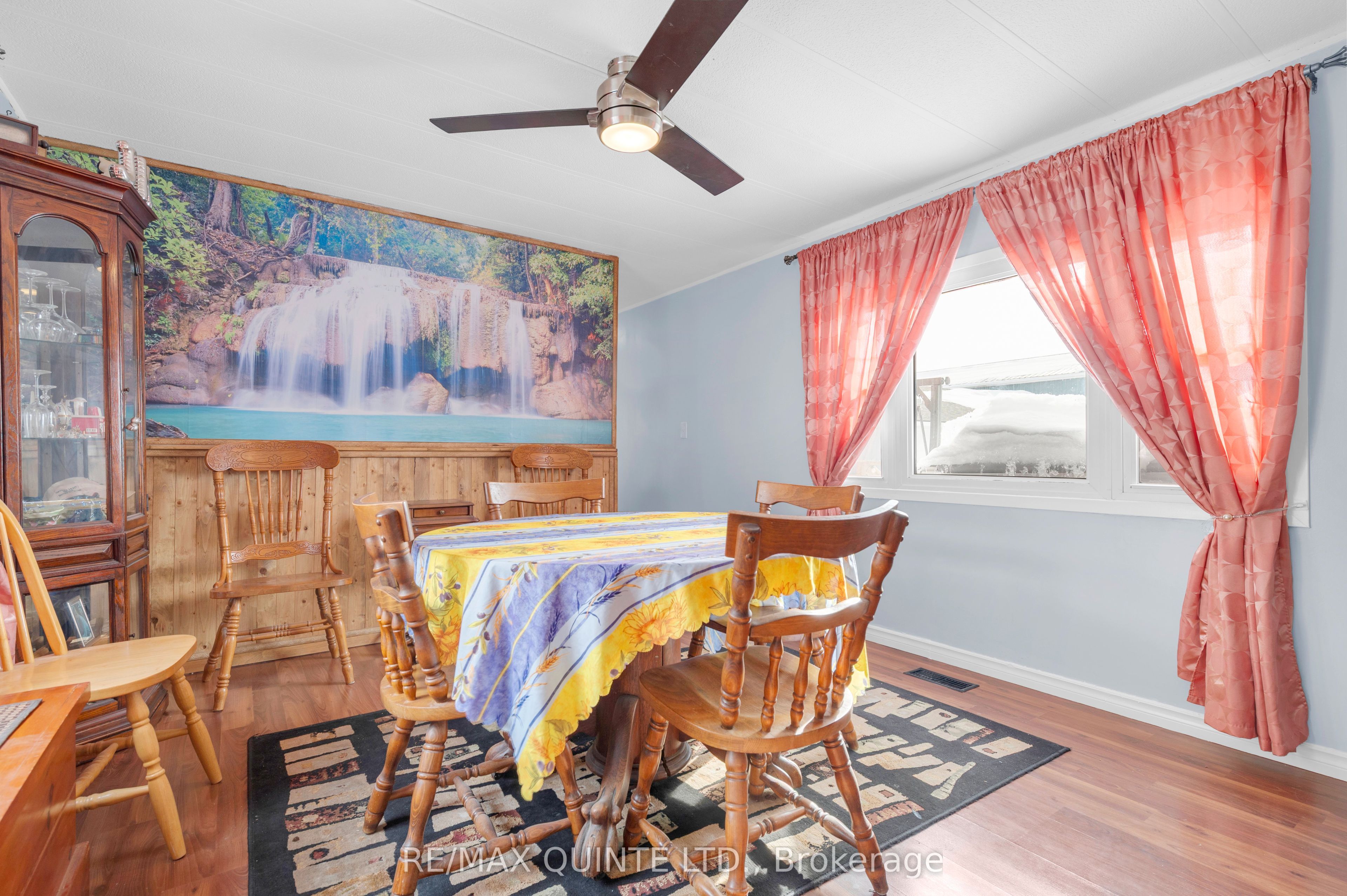 311 Dundas Street 56 Property Photo 6
