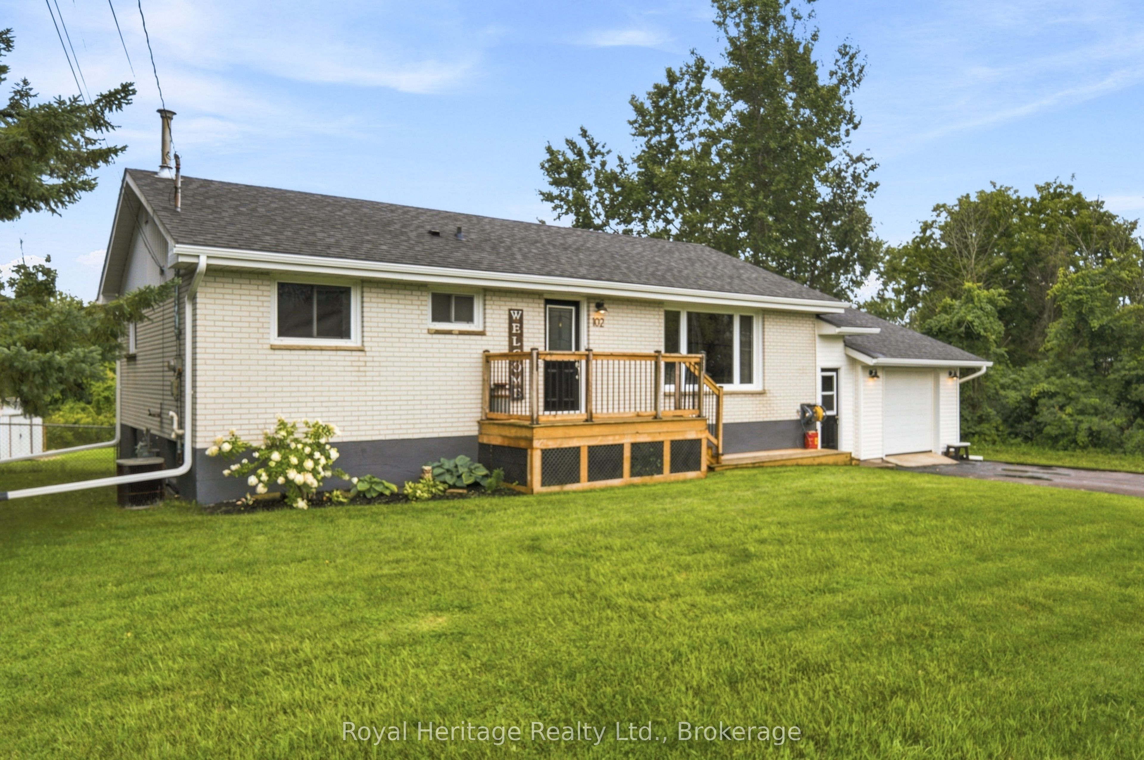 102 Johnstown Road Property Photo 1
