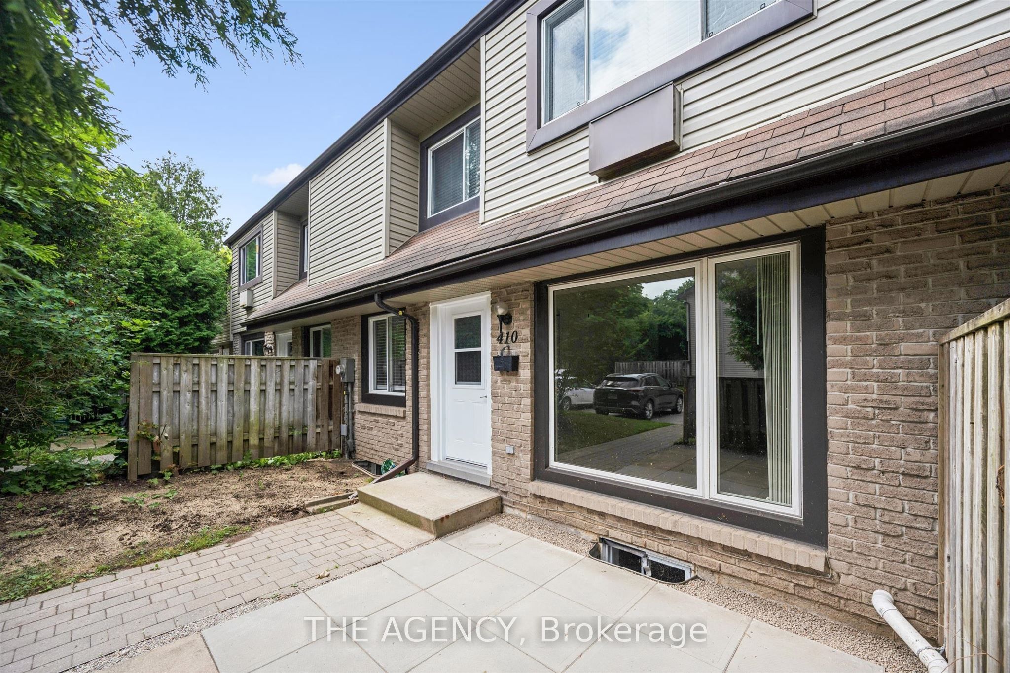 410 Scottsdale Drive Property Photo 4