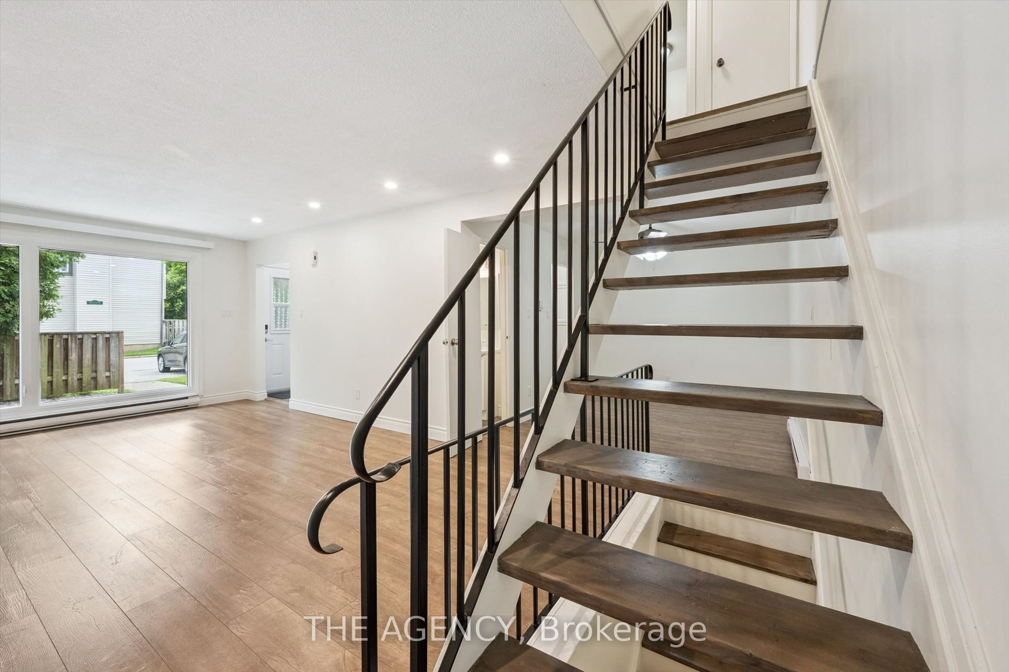 410 Scottsdale Drive Property Photo 15