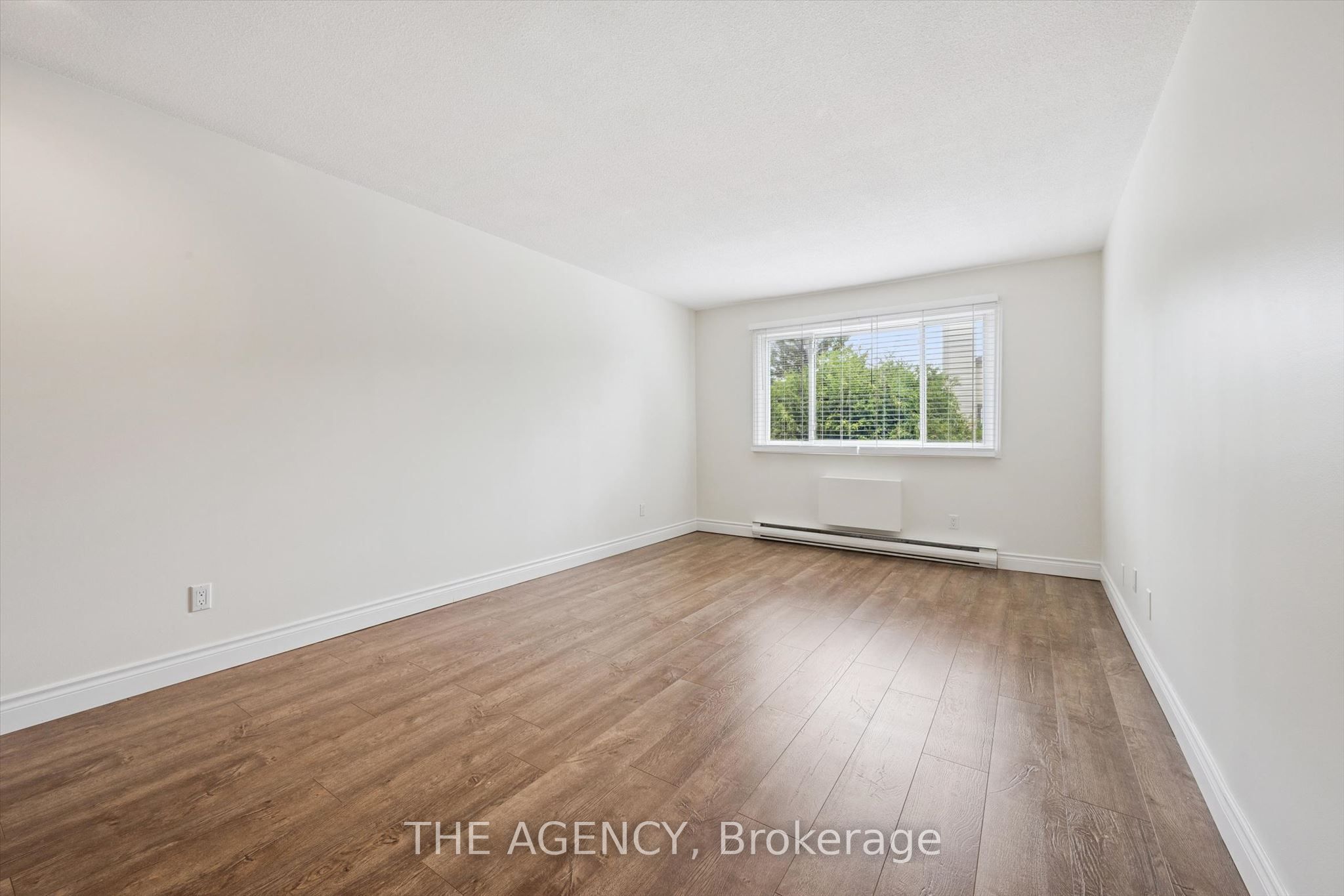 410 Scottsdale Drive Property Photo 16