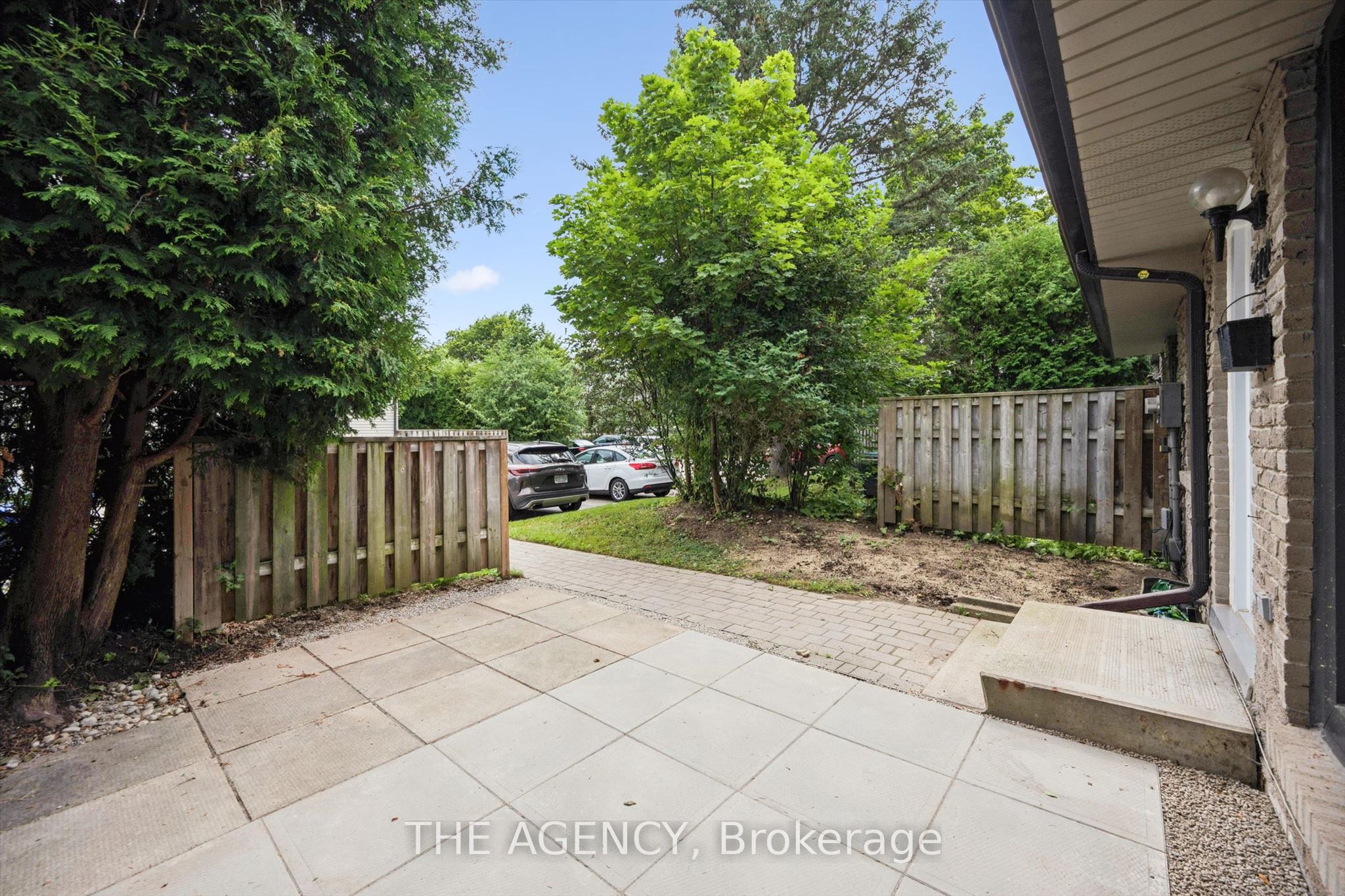 410 Scottsdale Drive Property Photo 26