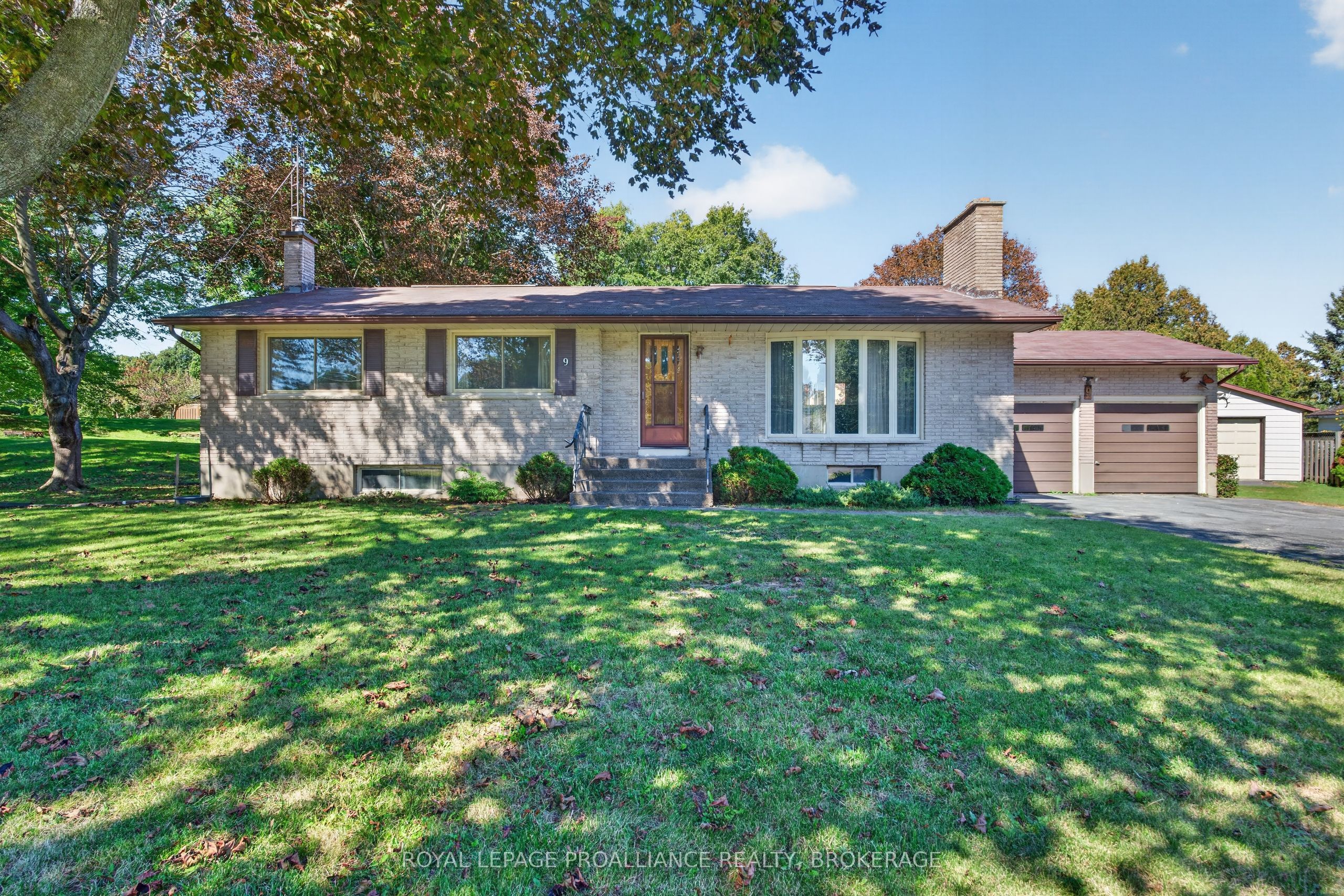 9 Dianna Street Property Photo 1
