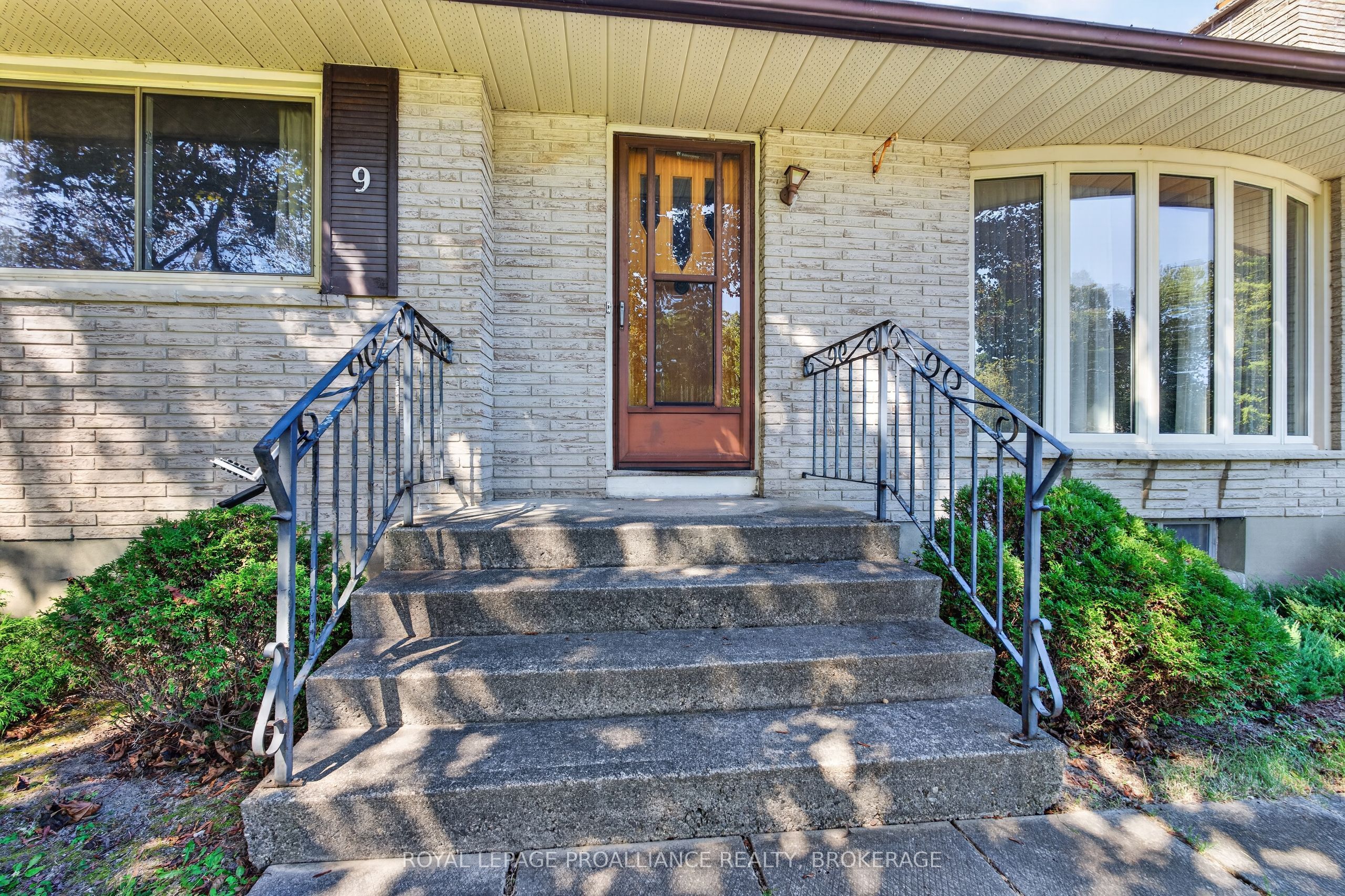 9 Dianna Street Property Photo 5
