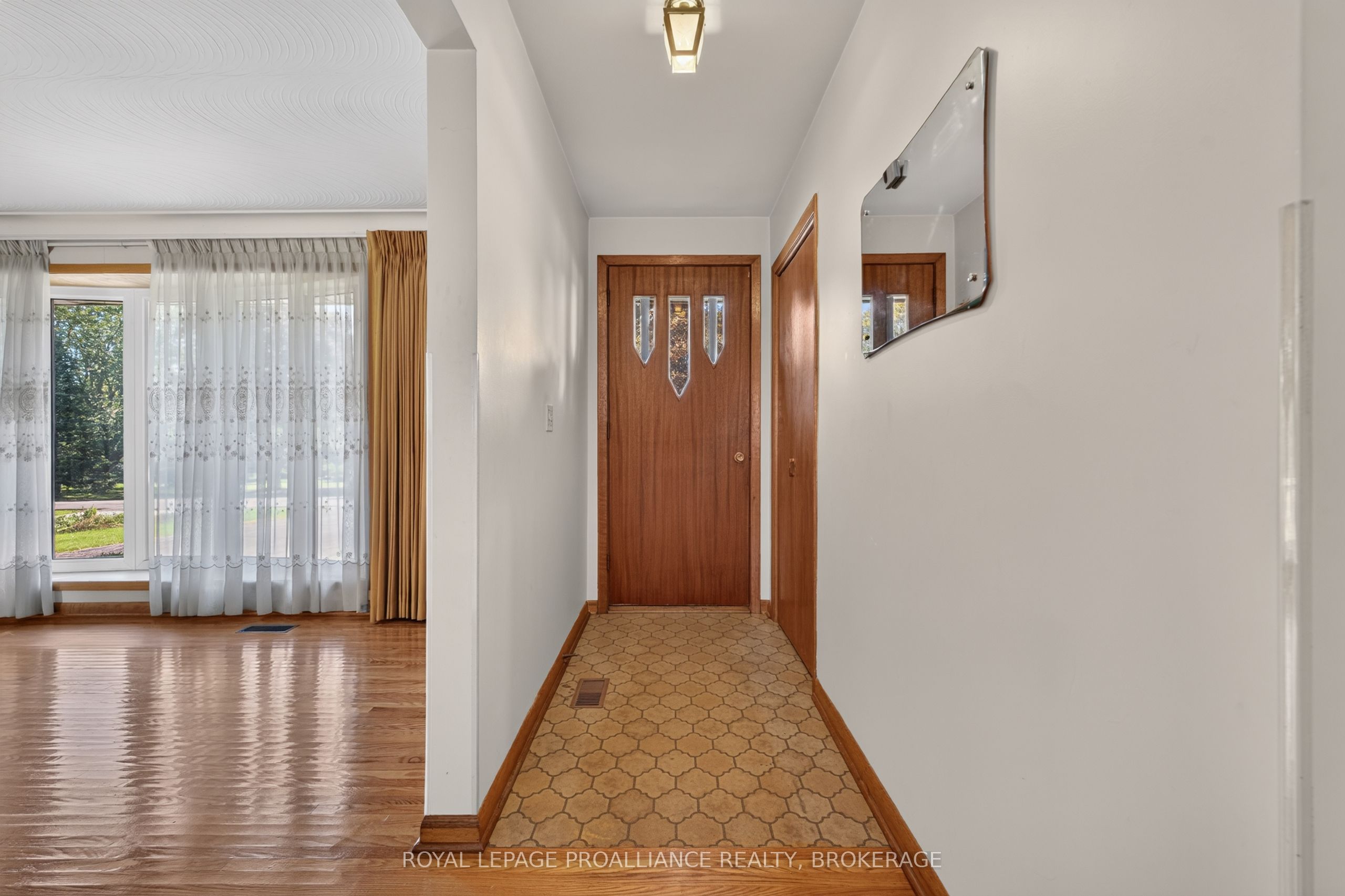 9 Dianna Street Property Photo 6