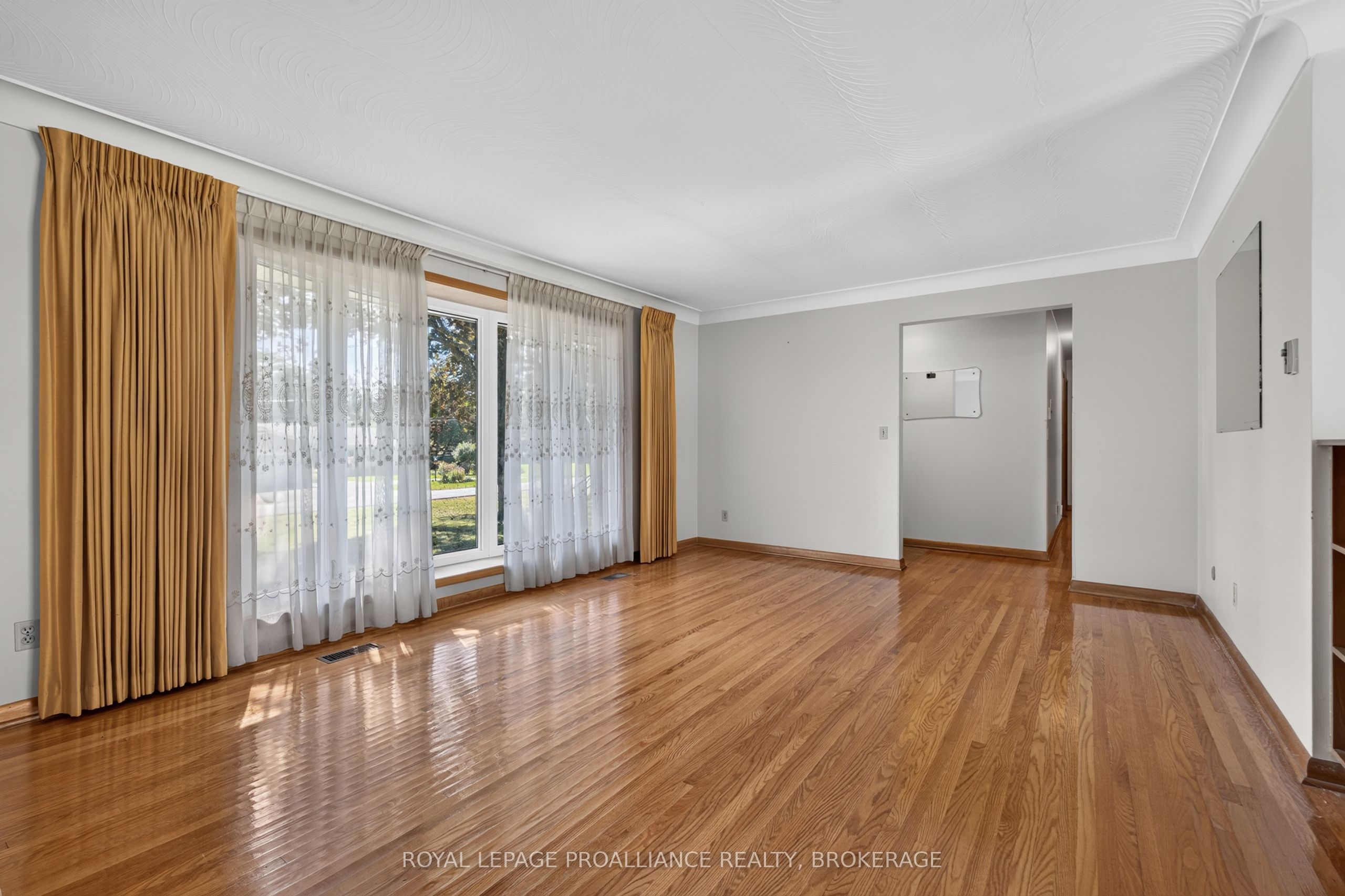 9 Dianna Street Property Photo 8