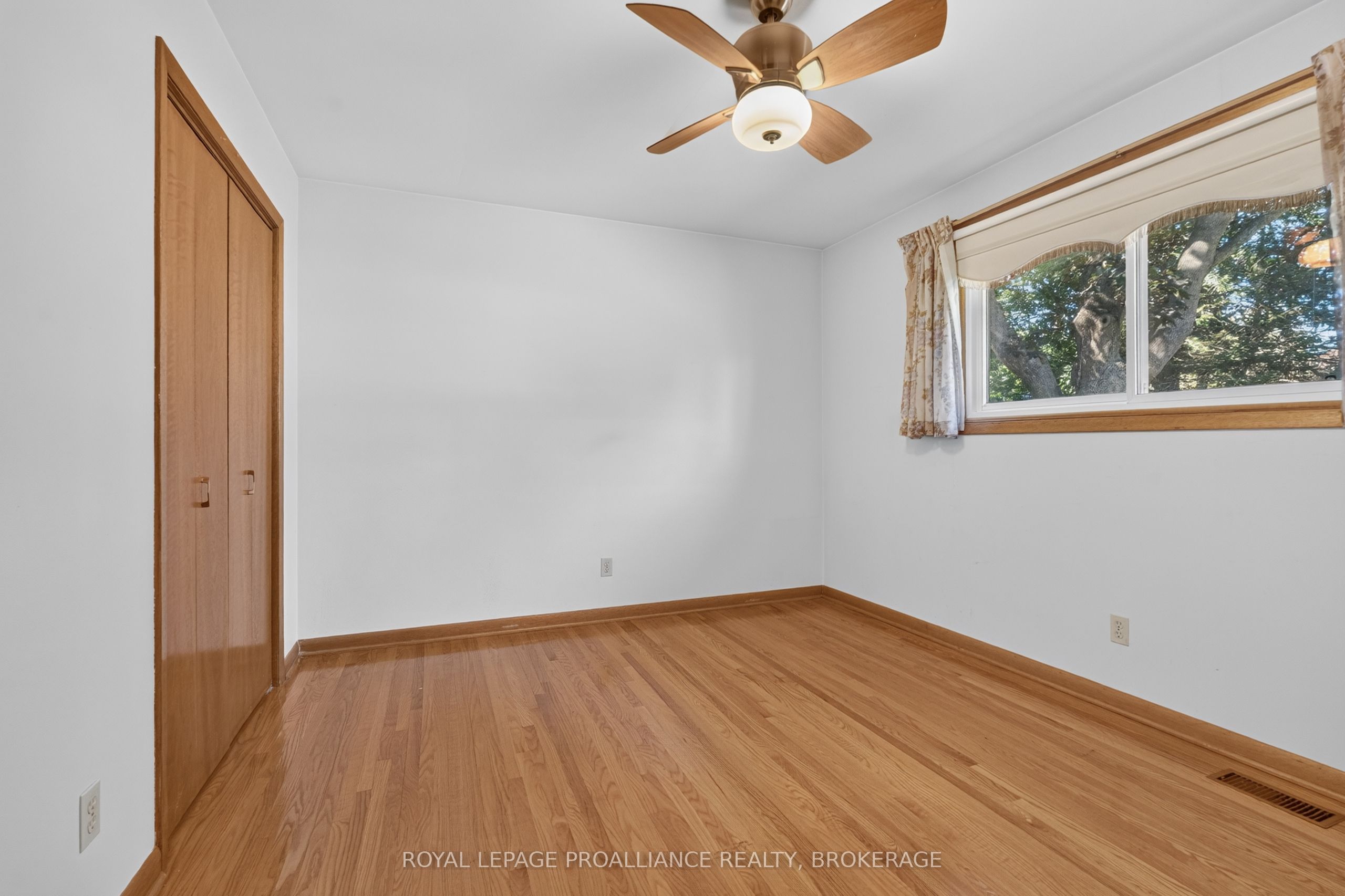 9 Dianna Street Property Photo 17