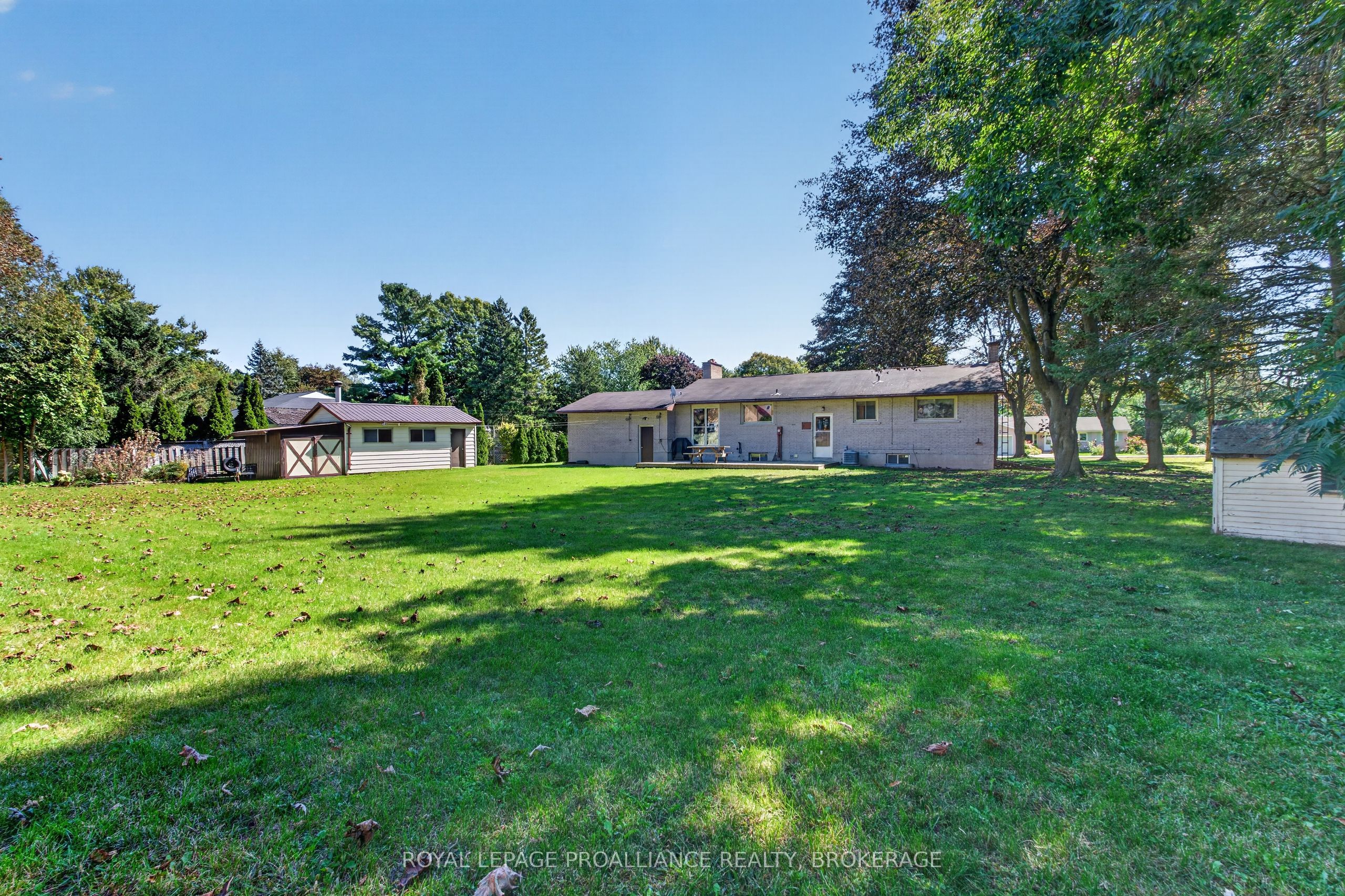 9 Dianna Street Property Photo 36