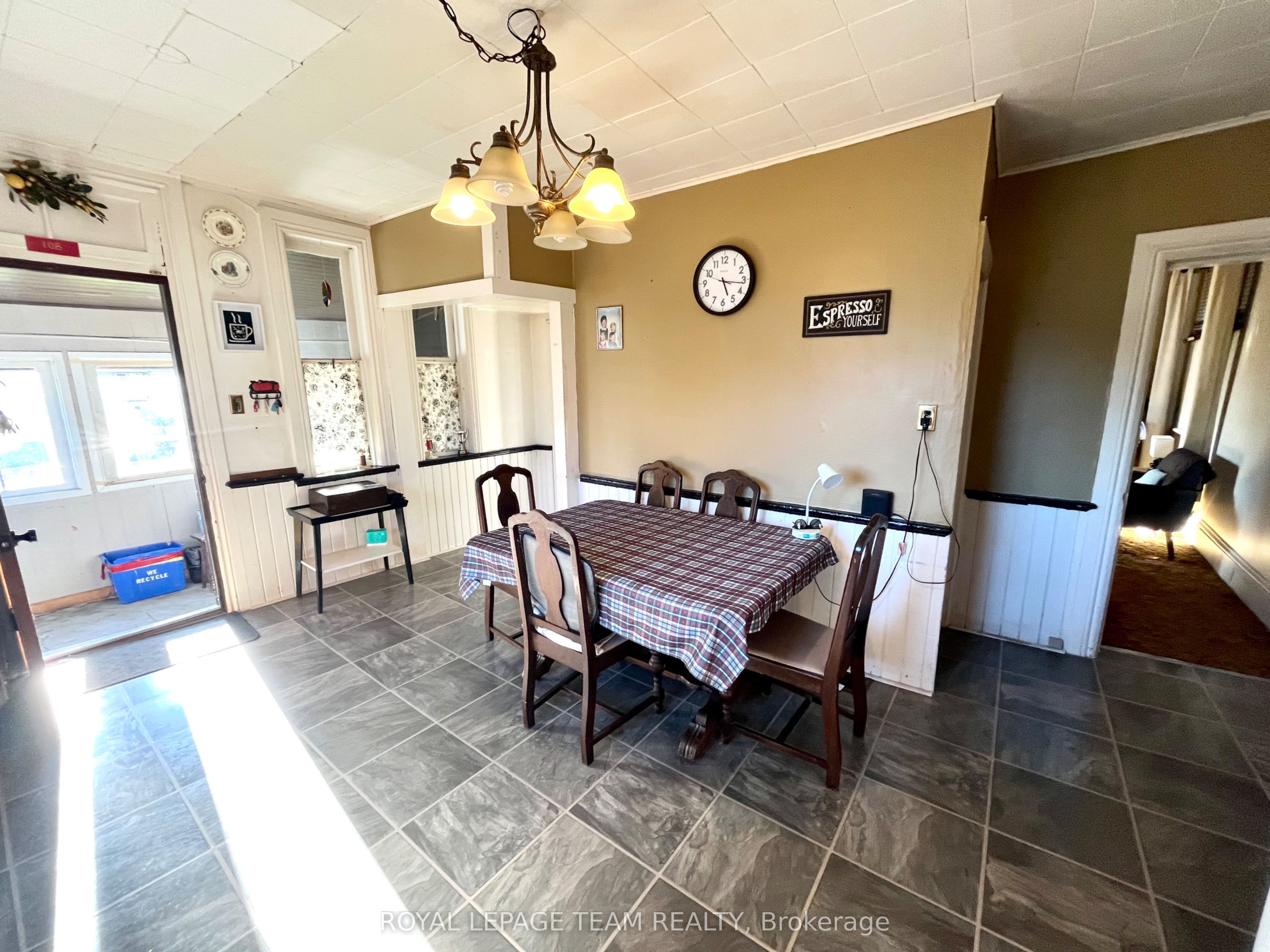 30 Gould Street Property Photo 6