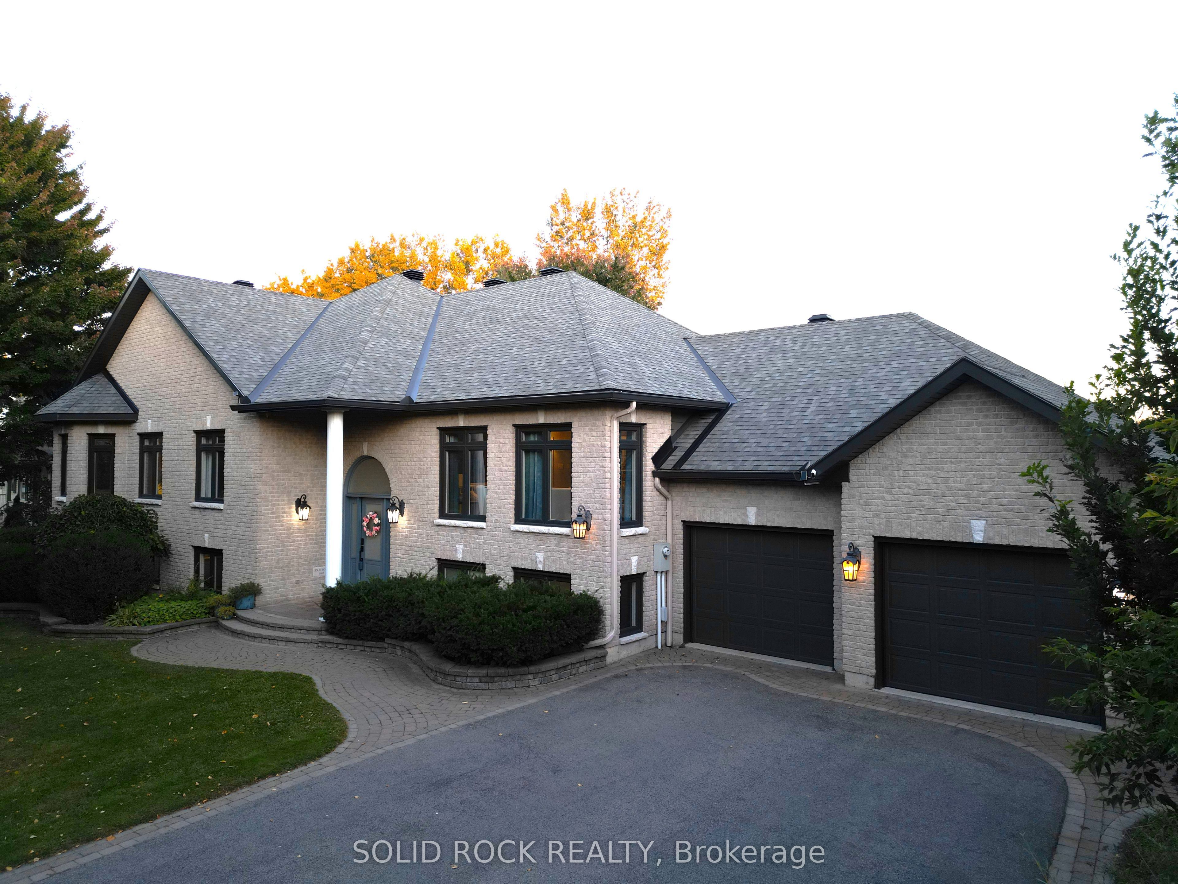 7040 Donwel Drive Property Photo 2