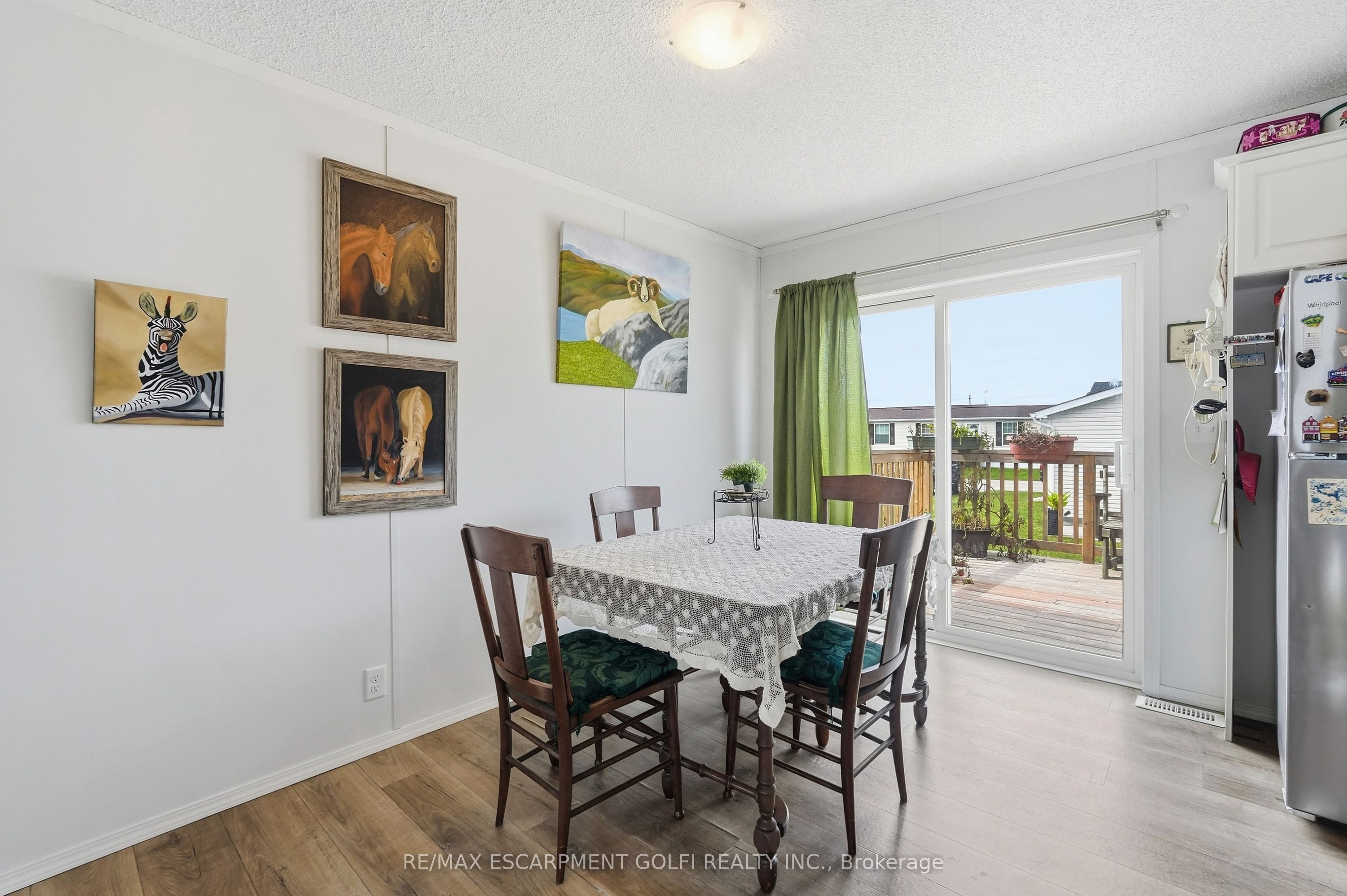 17 Bent Willow Court Property Photo 8