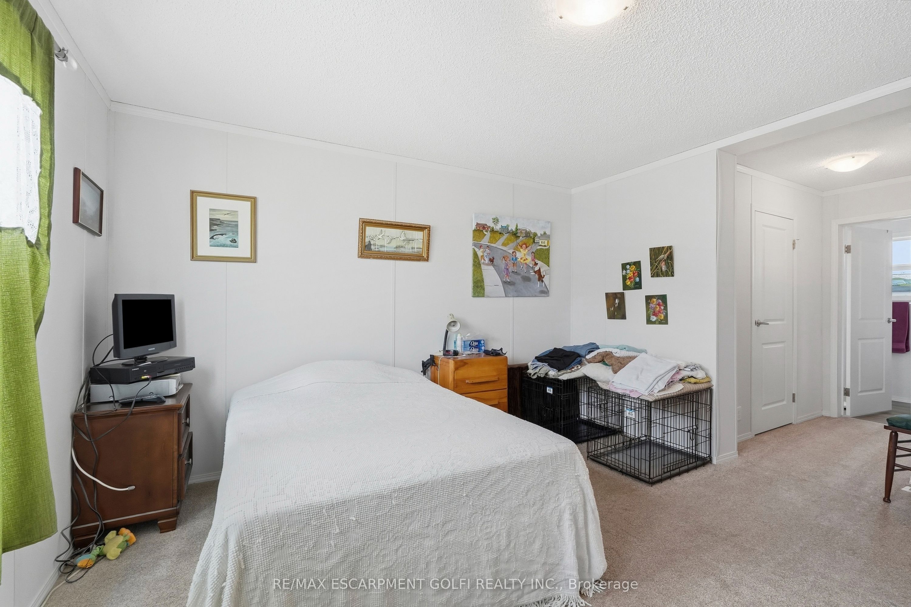 17 Bent Willow Court Property Photo 9