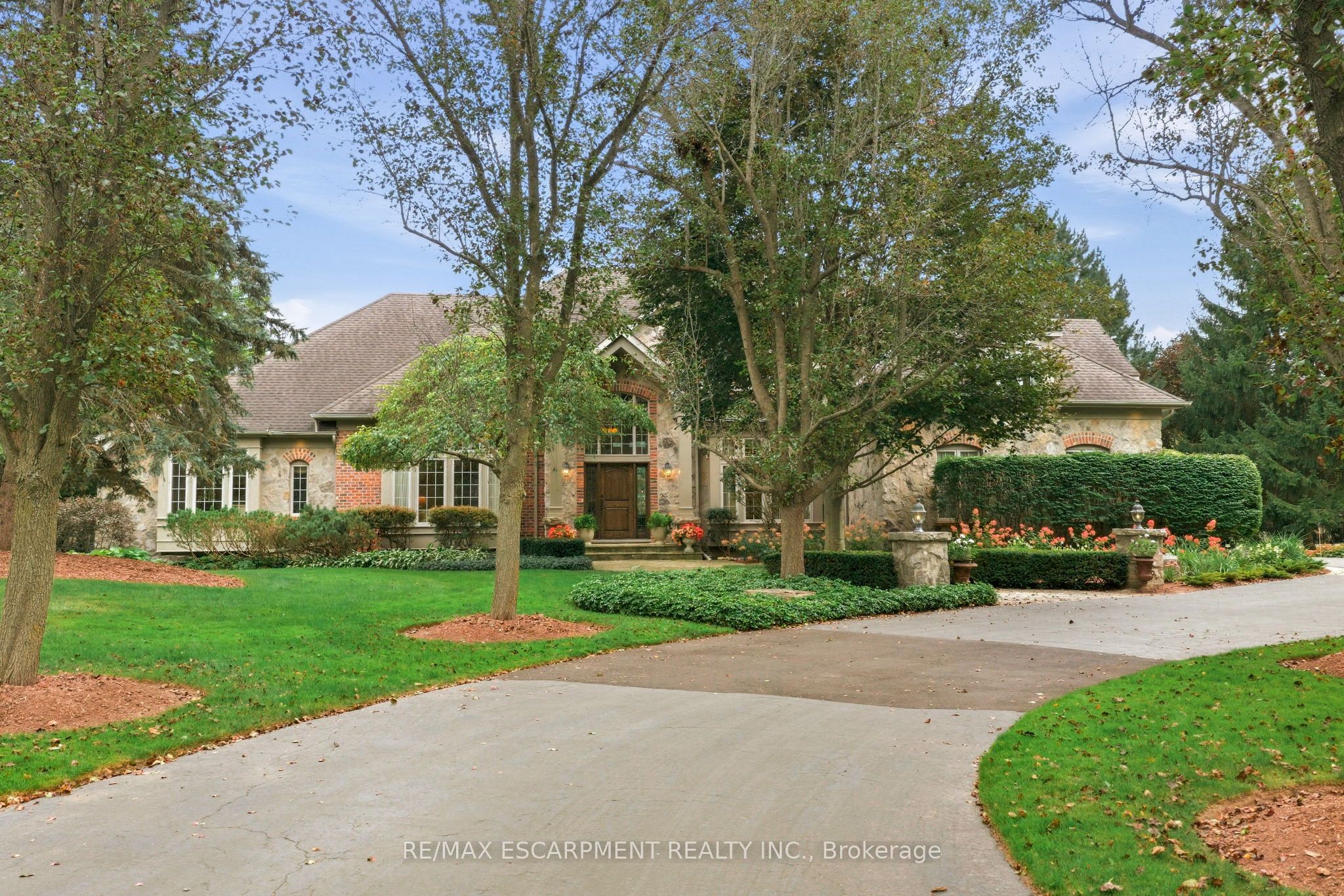 18 Blackberry Place Property Photo 1