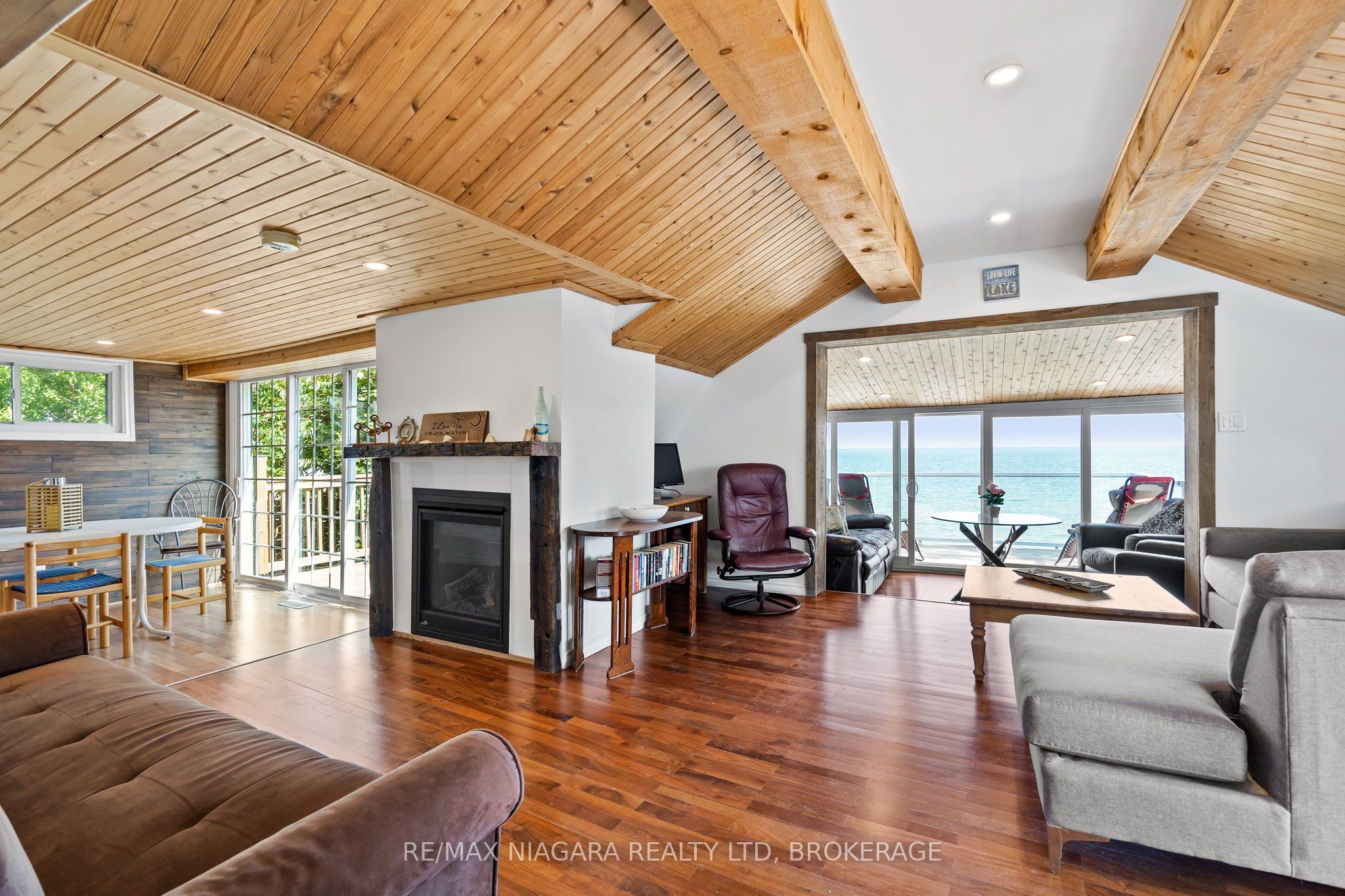 105 Lighthouse Drive Property Photo 11
