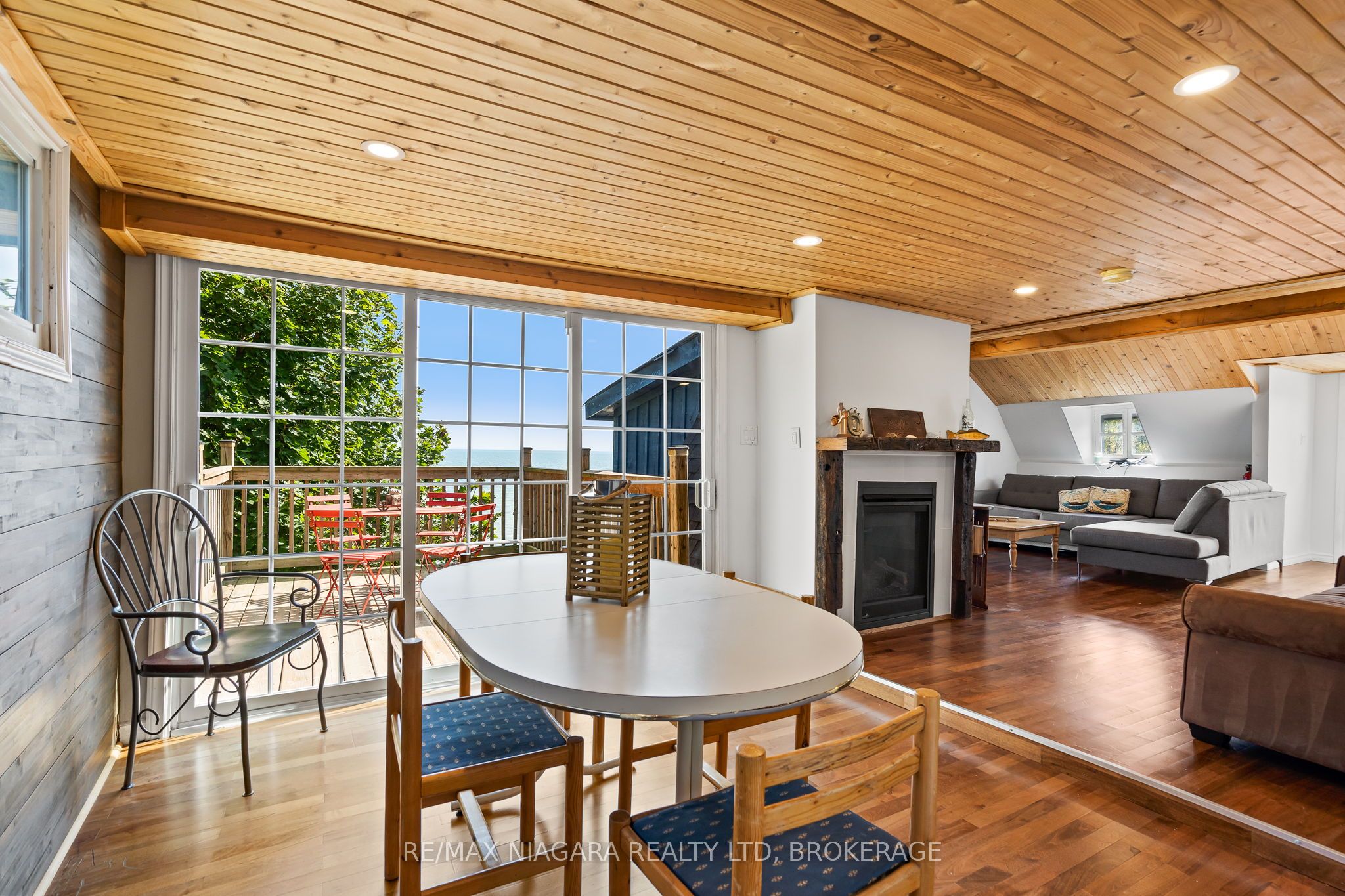 105 Lighthouse Drive Property Photo 18
