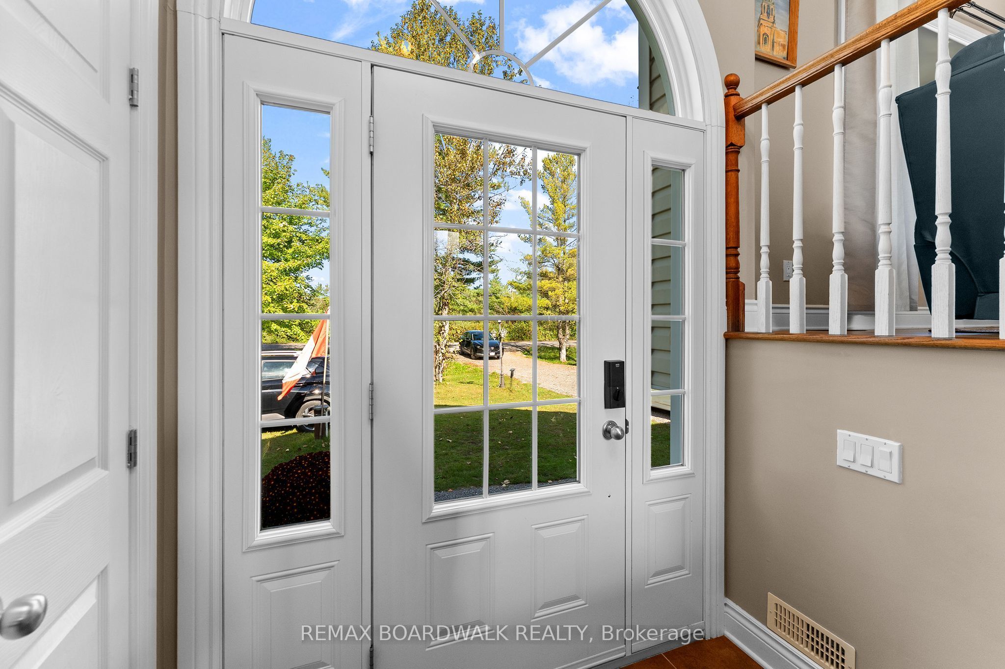 2711 Glen Smail Road Property Photo 5