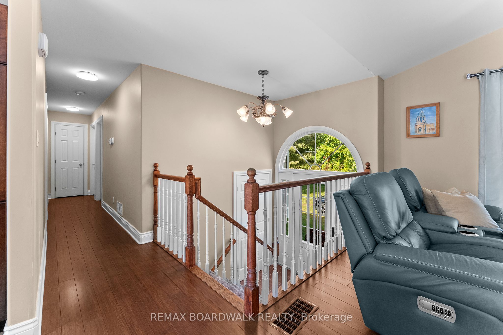 2711 Glen Smail Road Property Photo 6